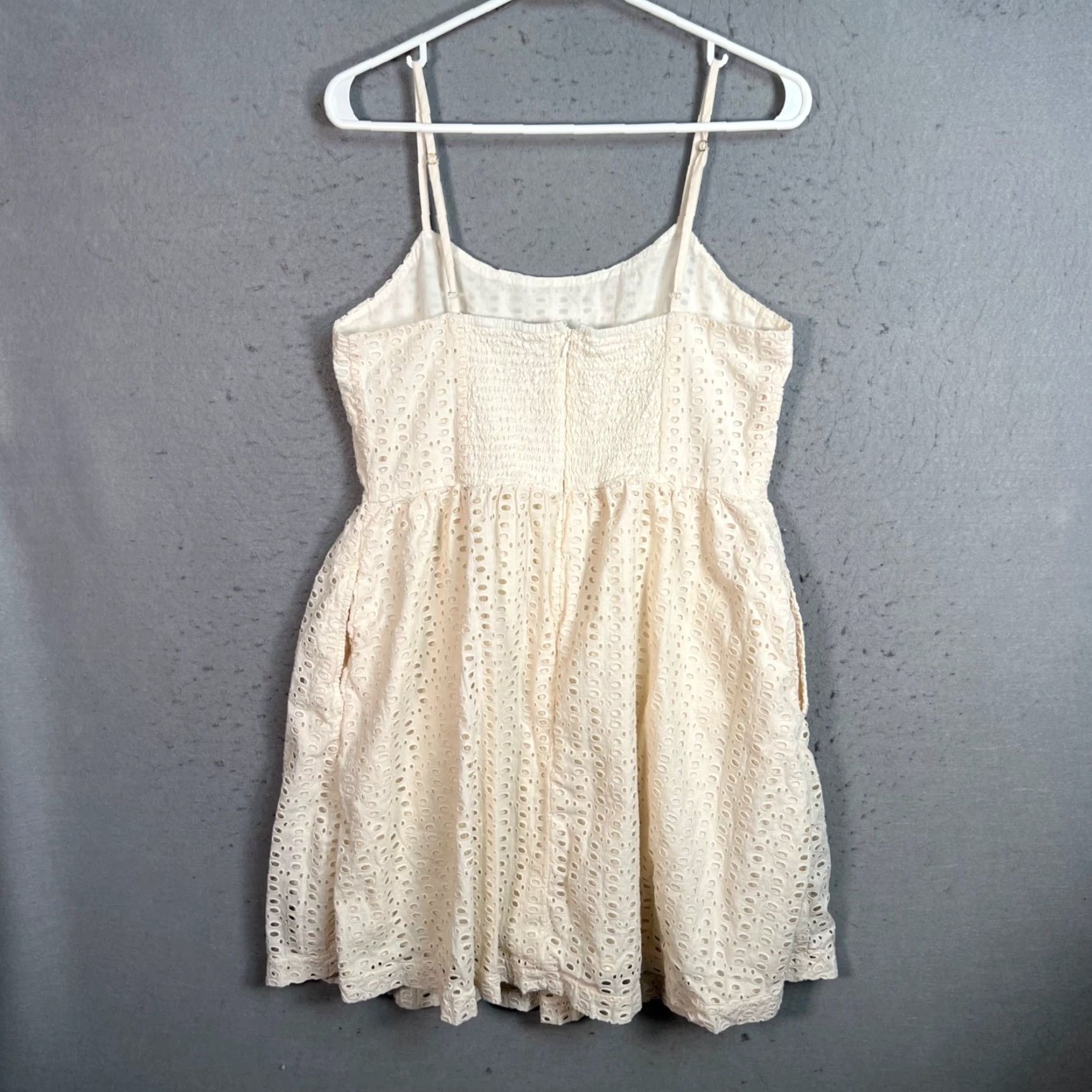 Loft Loft White Eyelet Cotton Sleeveless A-Line Dress Womens Size 6 Short Dress Size M / US 6-8 / IT 42-44 - 2 Thumbnail