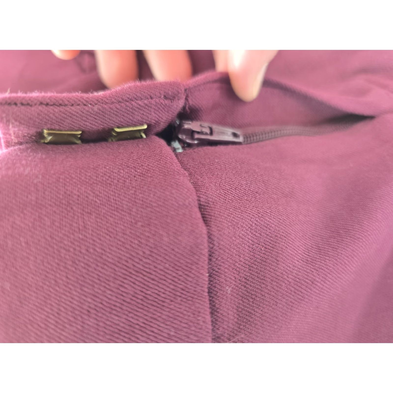 Old Navy Old Navy Women’s Mid-Rise Pixie Ankle Pants - Color Maroon - Size 4 Size 27" / US 4 / IT 40 - 4 Thumbnail