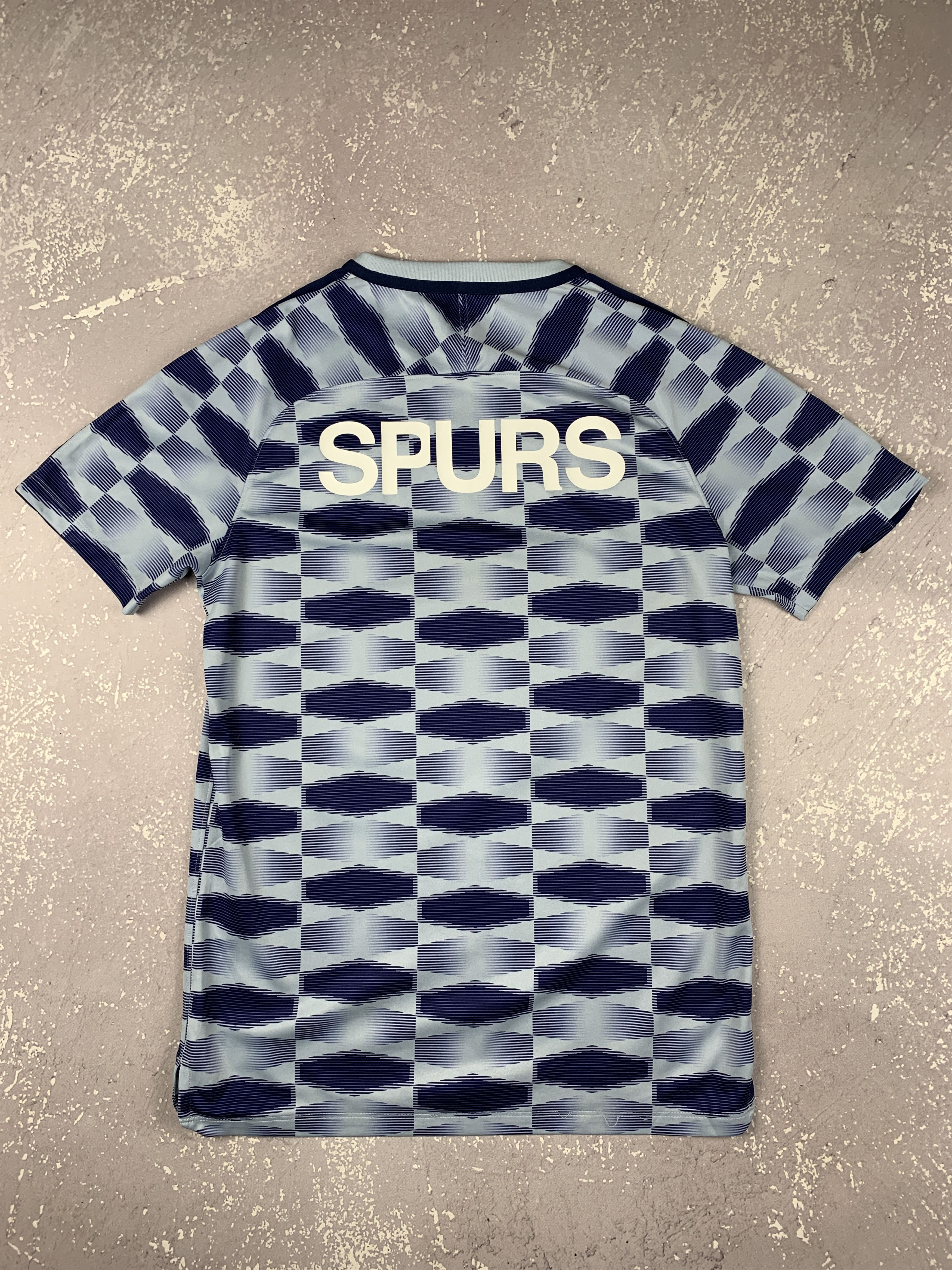 Nike 2017/2018 Nike Tottenham Hotspur Pre Match Soccer Jersey Size US M / EU 48-50 / 2 - 6 Thumbnail