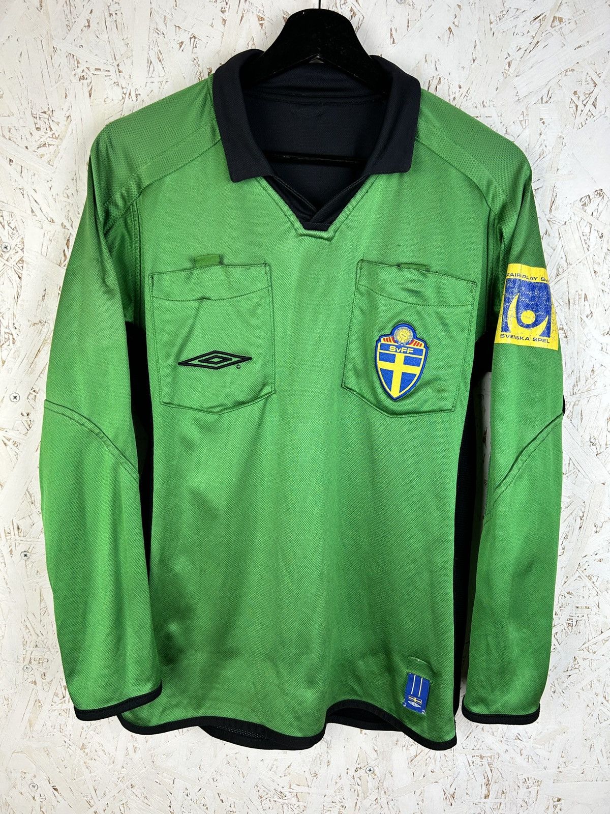 Umbro 00s Vintage Umbro Sweden SVFF Reversible Referee Jersey Size US M / EU 48-50 / 2 - 8 Thumbnail