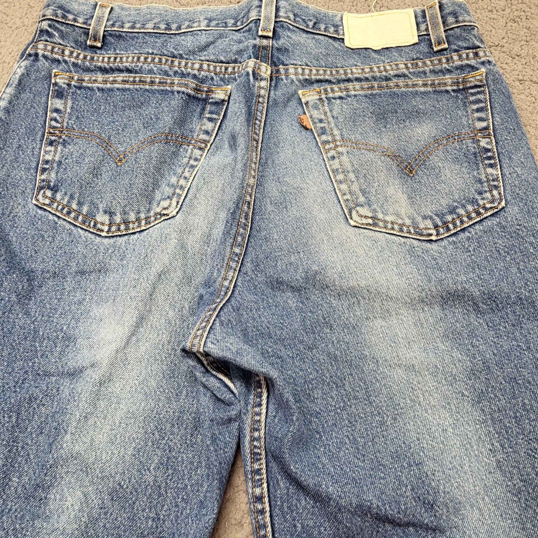 Levi's VINTAGE Levi's 505 Jeans Men’s 36x30 Blue Relaxed Fit Brown Tab Made In USA Jeans Mens 36x30 Blue Relaxed Fit 505 USA 90s Size US 36 / EU 52 - 4 Thumbnail