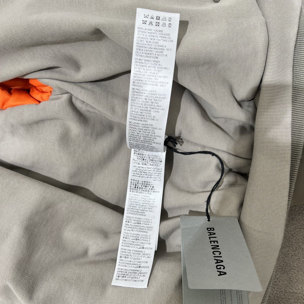 Balenciaga Balenciaga Hooded Oversized Jacket Size US L / EU 52-54 / 3 - 8 Thumbnail