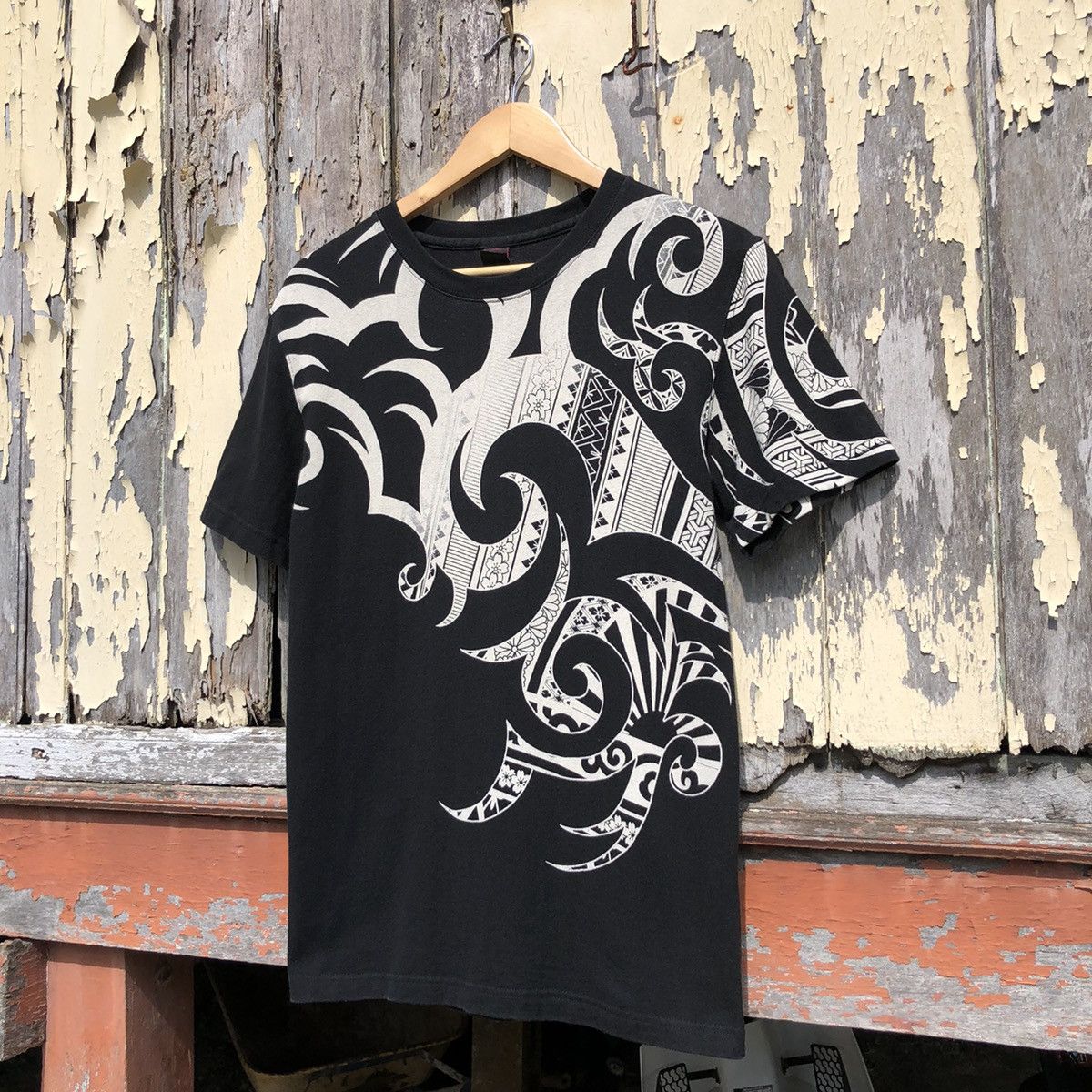 Vintage Japanese Brand Tatto Tshirt Size US M / EU 48-50 / 2 - 2 Thumbnail