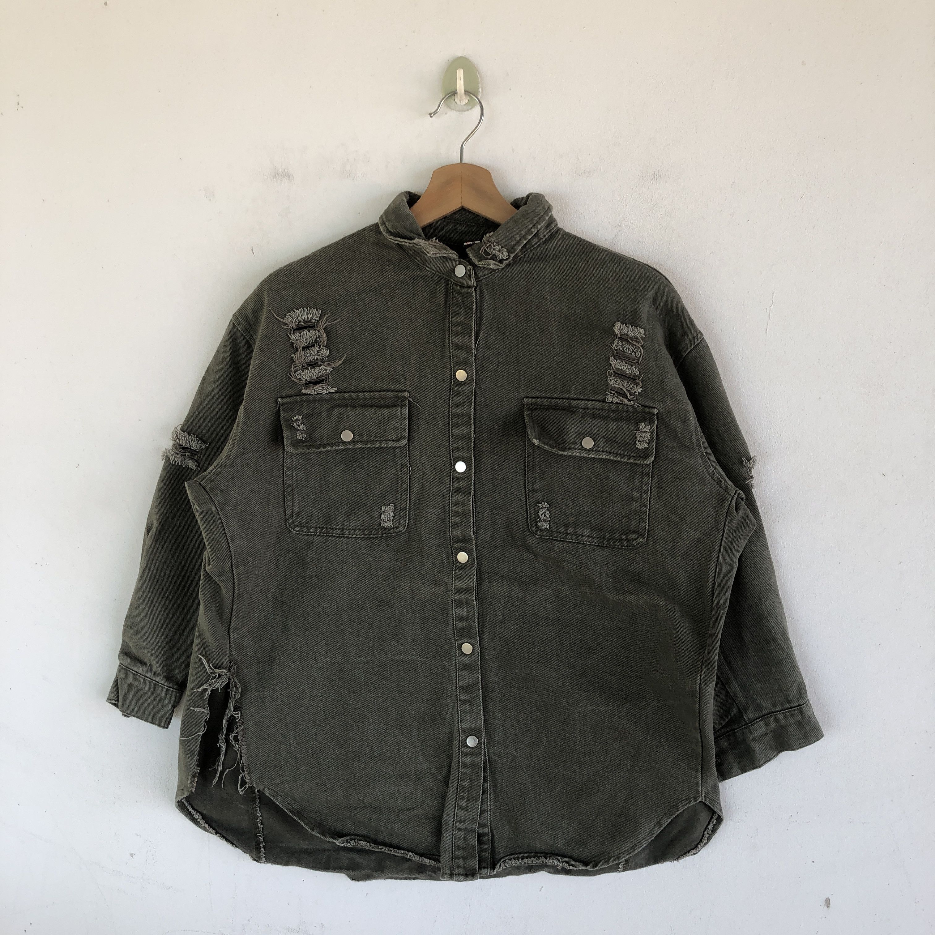 If Six Was Nine Vintage Modern Romantic Distressed Spike Jeans Jackets Size US M / EU 48-50 / 2 - 1 Thumbnail