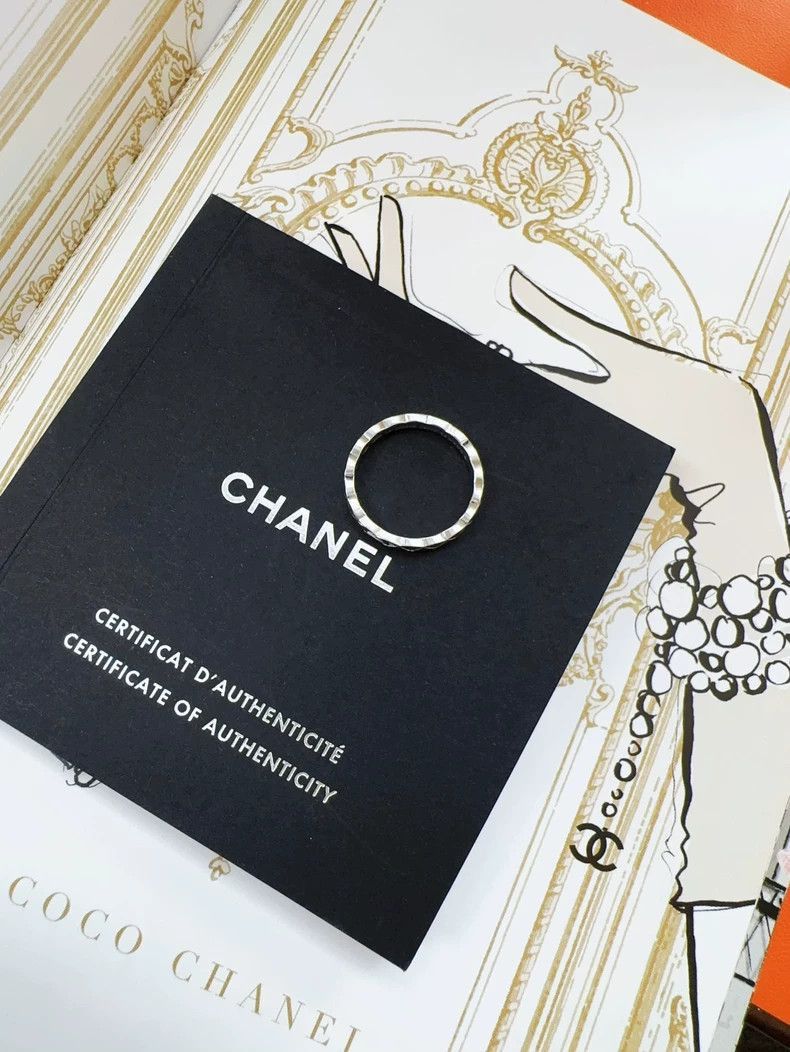 Chanel CHANEL COCO CRUSH White Gold Ring Size ONE SIZE - 4 Thumbnail