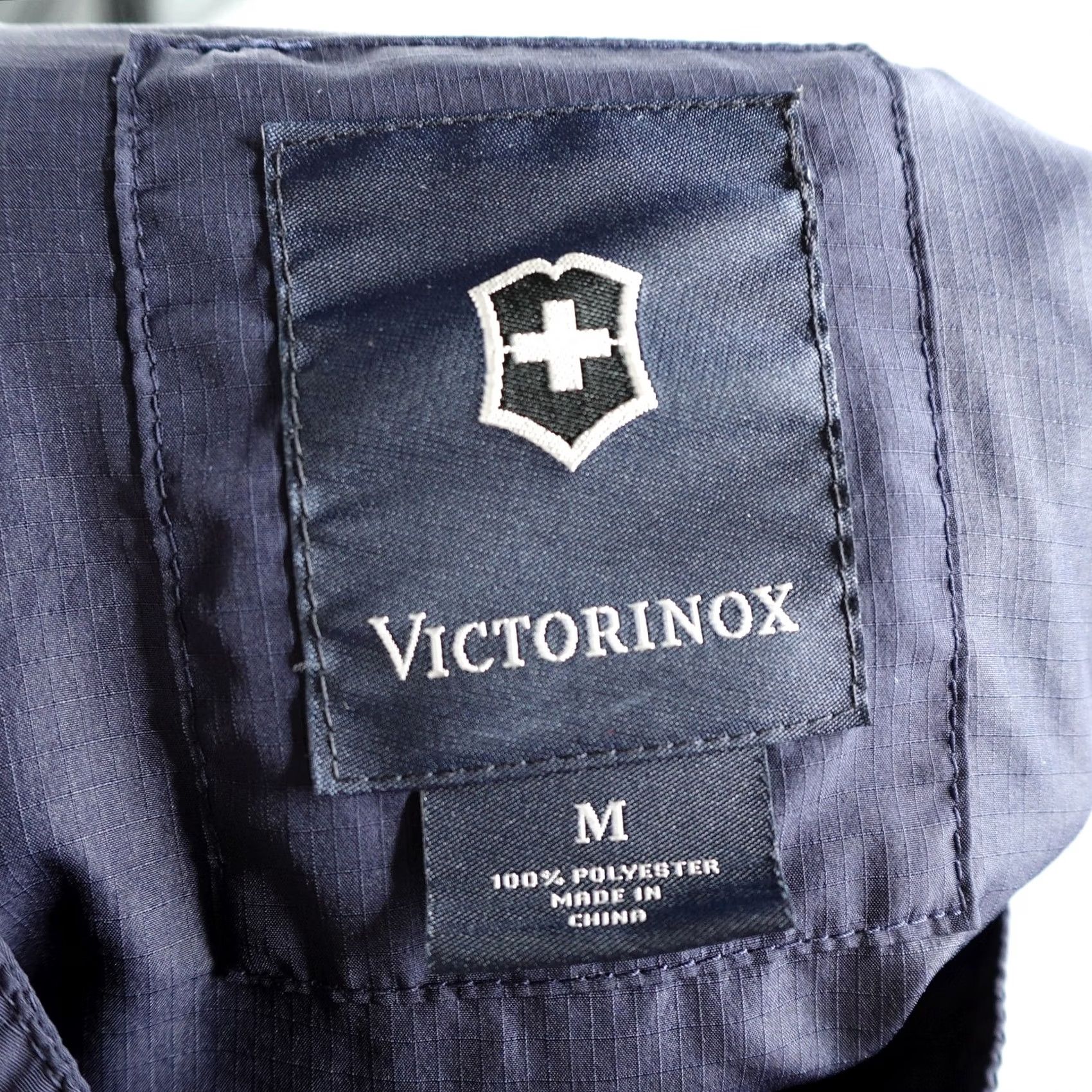Victorinox Victo rinox Jacket Mens M Blue Windbreaker Packable Lightweight Travel Coat Size US M / EU 48-50 / 2 - 6 Thumbnail