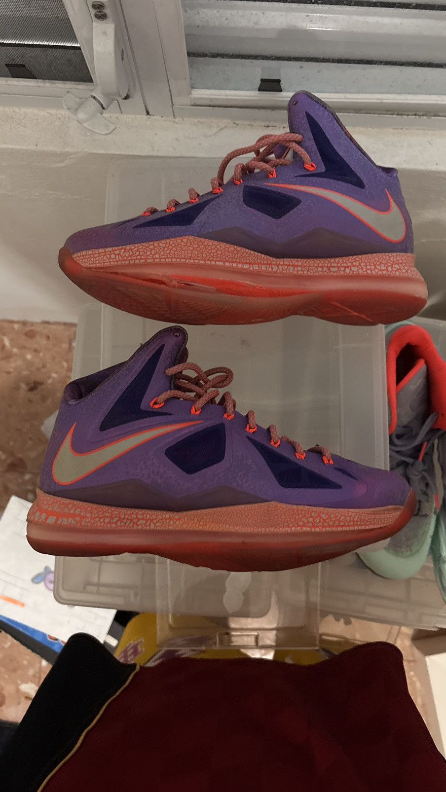 Nike Lebron 10 Extraterrestrial Size US 8.5 / EU 41-42 - 2 Thumbnail