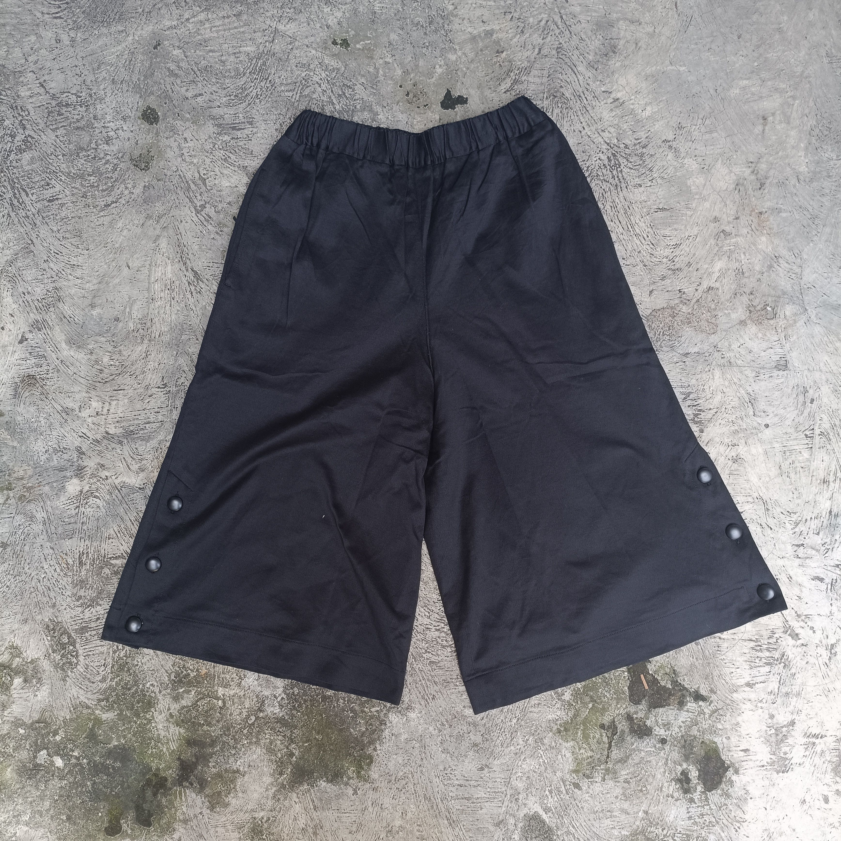 Christian Dior Monsieur Christian Dior Monsieur Button Pants 7/8 Size 28" / US 6 / IT 42 - 1 Thumbnail