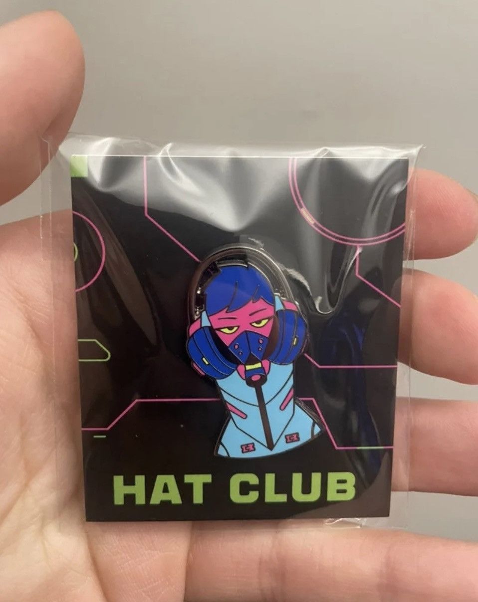 Hat Club Hat Club cyberpunks collection Pin brand new Size ONE SIZE - 1 Thumbnail