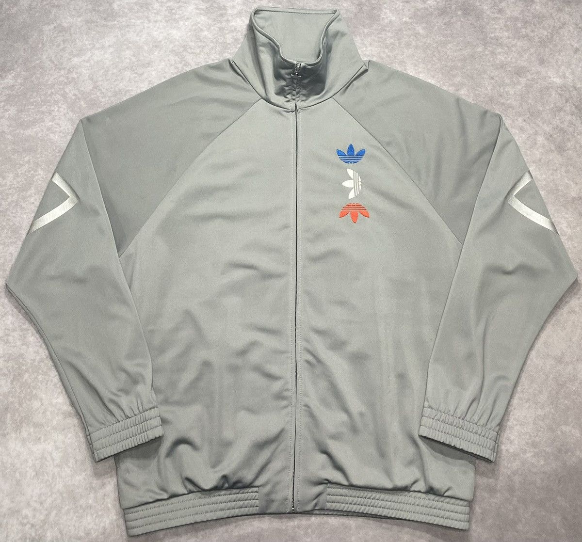 Adidas Adidas Originals Metallic Silver Gray Track Jacket Size US L / EU 52-54 / 3 - 1 Thumbnail