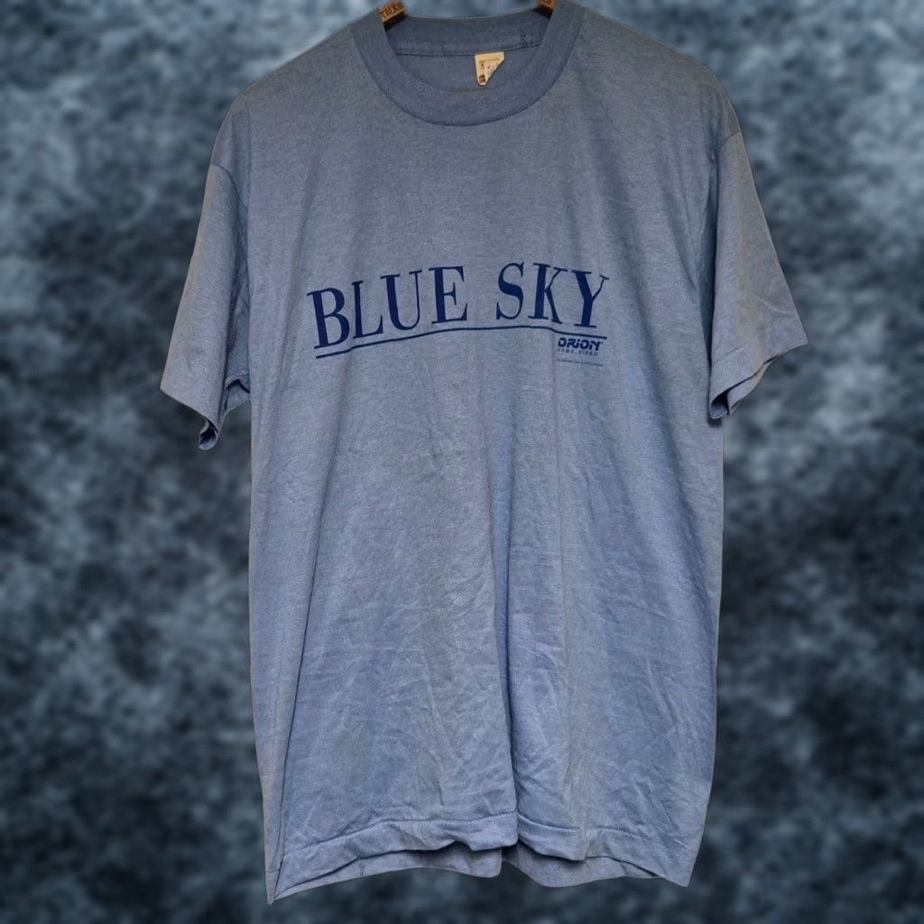 Vintage VINTAGE Screen Stars T-Shirt Blue Sky Movie Promo 1990s XL Unisex Adults Short Sleeve Cotton RARE Size US XL / EU 56 / 4 - 1 Thumbnail