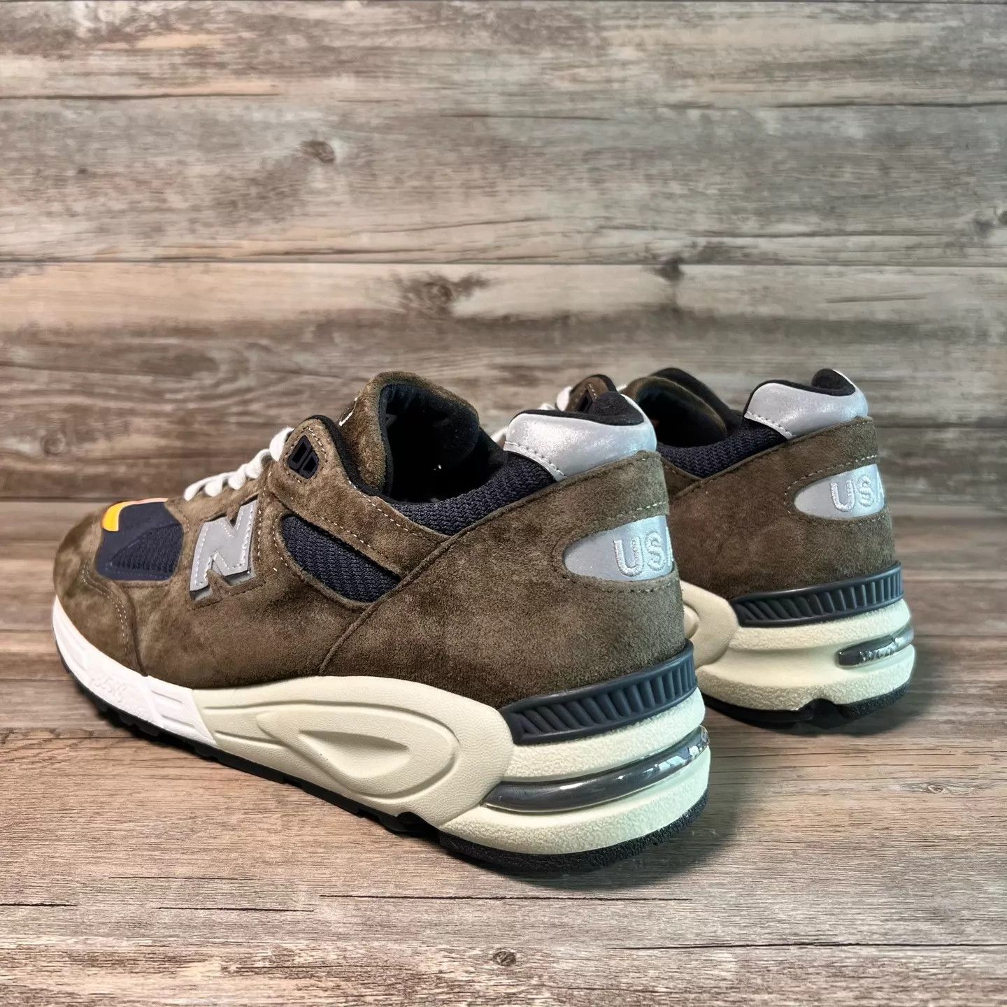 Madness MADNESS x NB 990v2 M990MS2 Olive/Tan Orange 44 Size US 10 / EU 43 - 4 Thumbnail