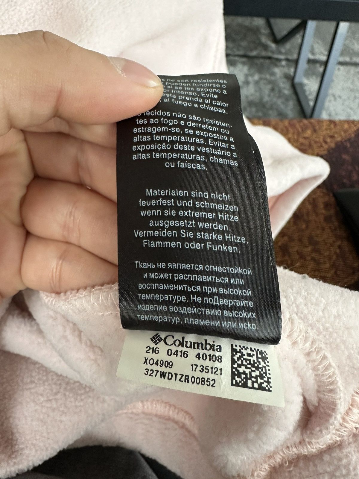 Columbia × Kith One accessory is missing from the hood line. Size US L / EU 52-54 / 3 - 9 Thumbnail