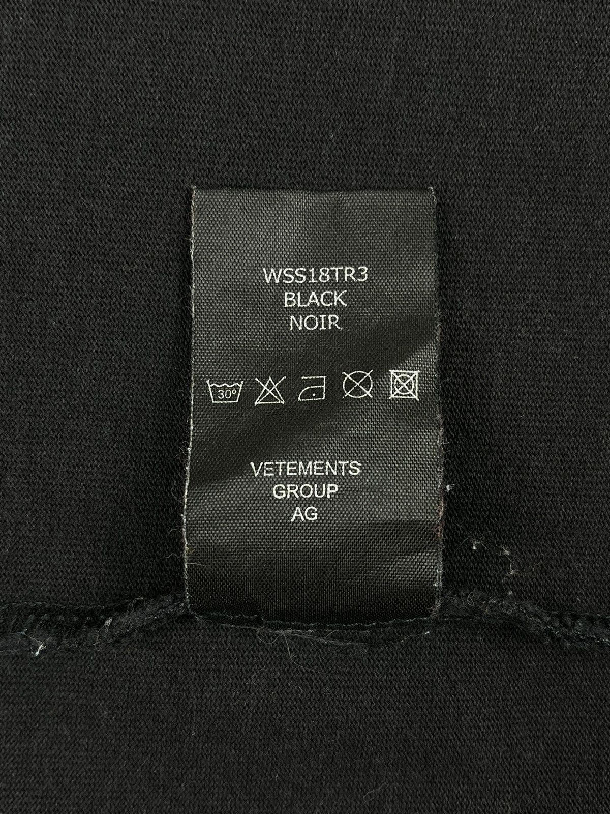 Vetements SS18 Vetements Zurich Antwerp Deconstructed Split Tshirt Size US L / EU 52-54 / 3 - 8 Thumbnail
