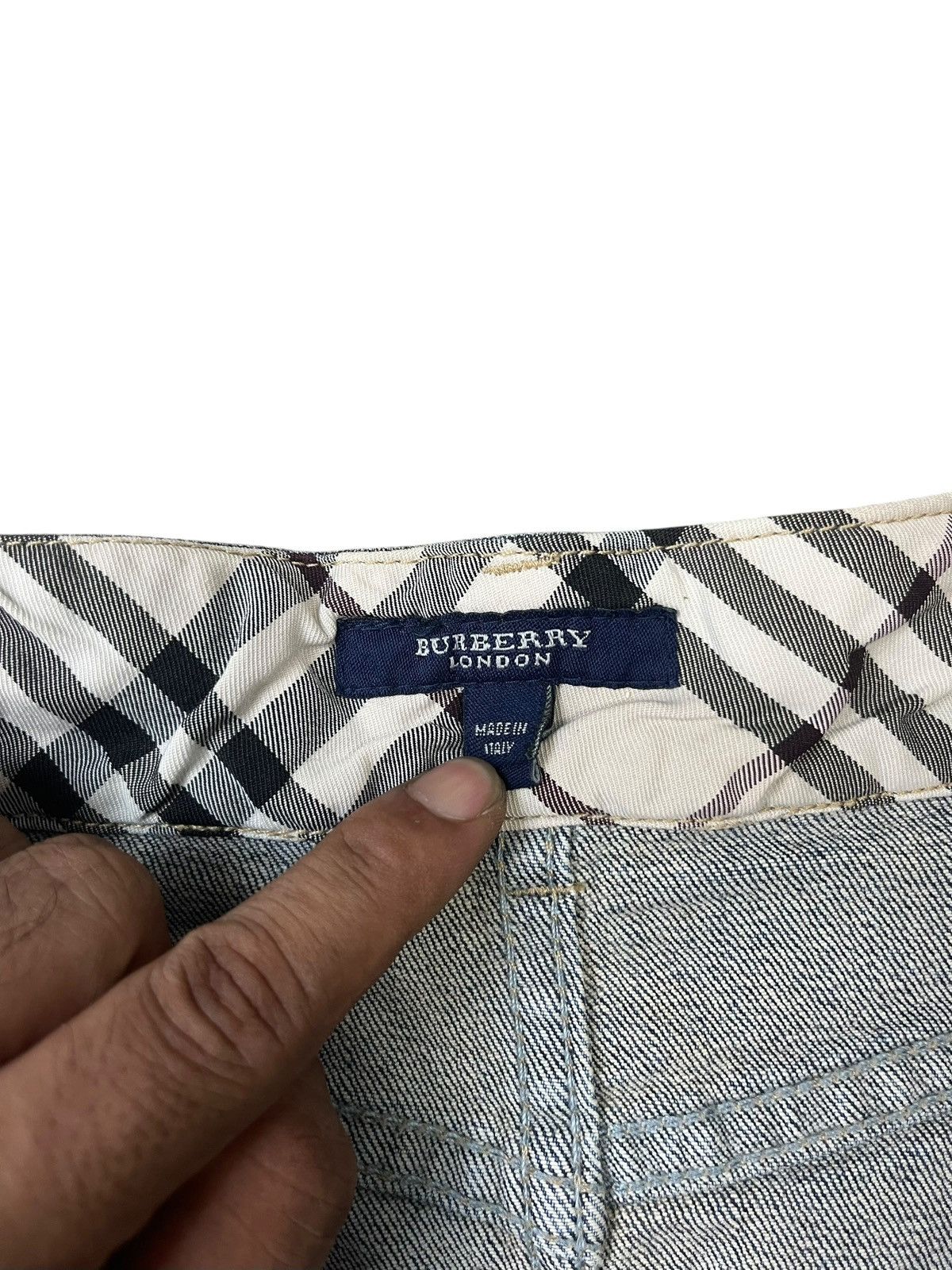 Burberry Vintage Burberry London Mini Skirt Size 28" / US 6 / IT 42 - 7 Thumbnail