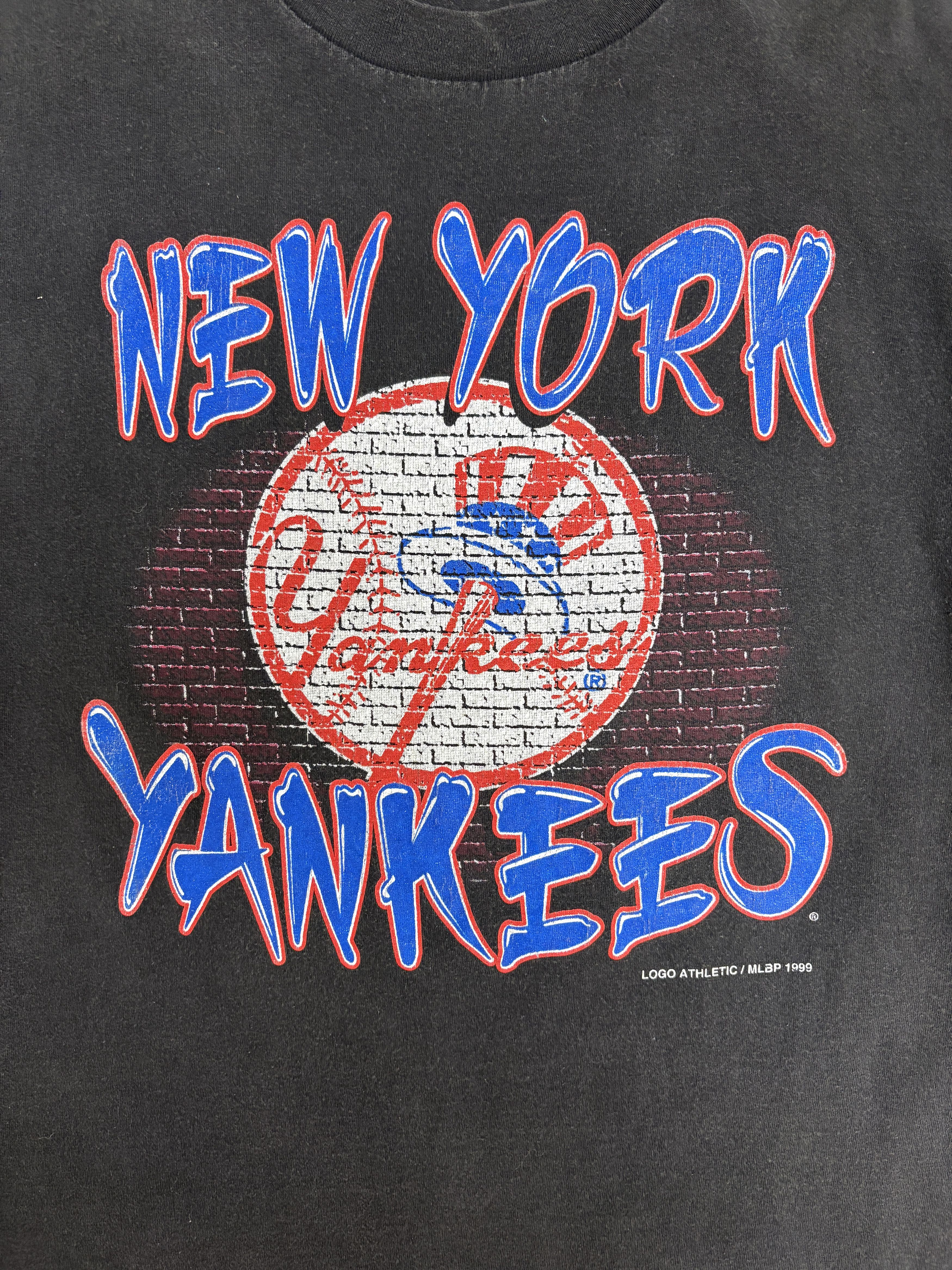 Vintage New York Yankees Vintage Black T-Shirt Tee Size US L / EU 52-54 / 3 - 2 Thumbnail