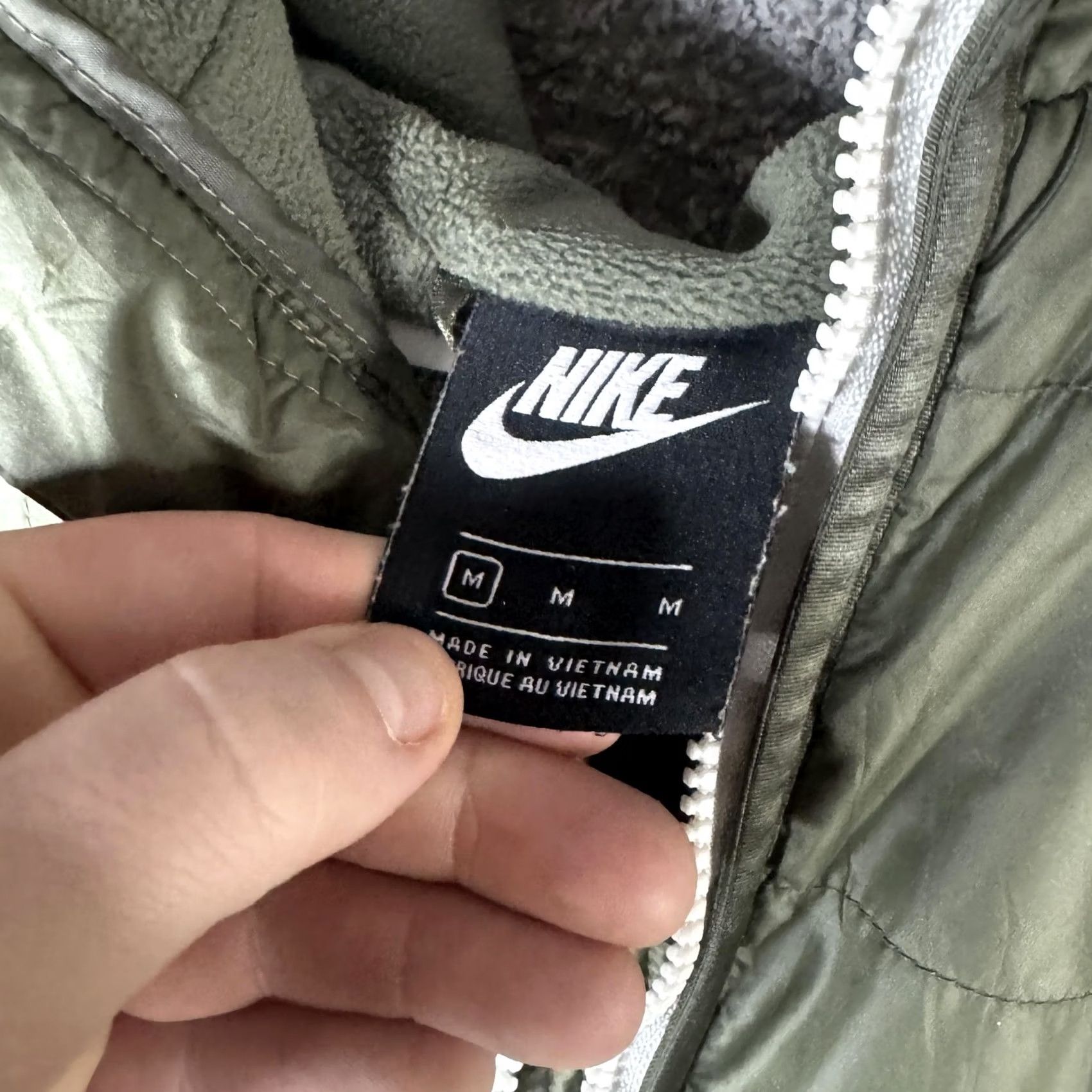 Nike Nike Jacket Mens Medium Green Hooded Puffer Full Zip CU4422-380 Size US M / EU 48-50 / 2 - 7 Thumbnail