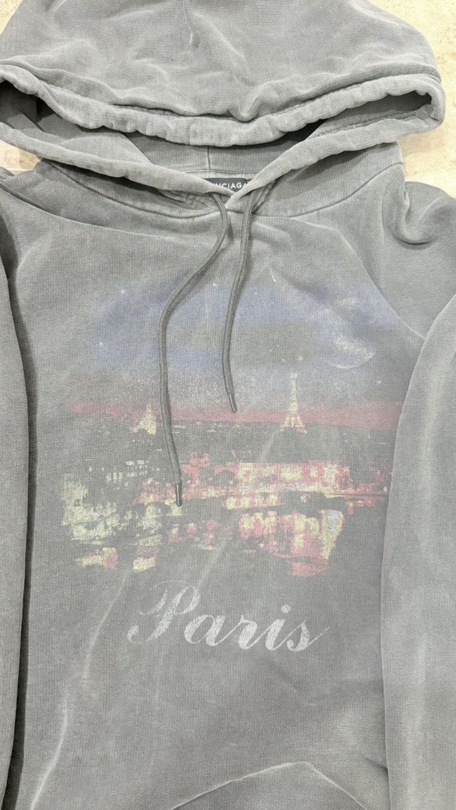 Balenciaga Balenciaga FW17 Paris Tourist Souvenir Size US S / EU 44-46 / 1 - 1 Thumbnail