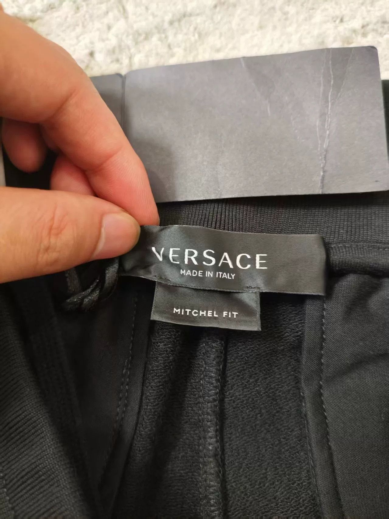 Versace Versace Signature Logo Loose Sweatpants Size US 32 / EU 48 - 3 Thumbnail
