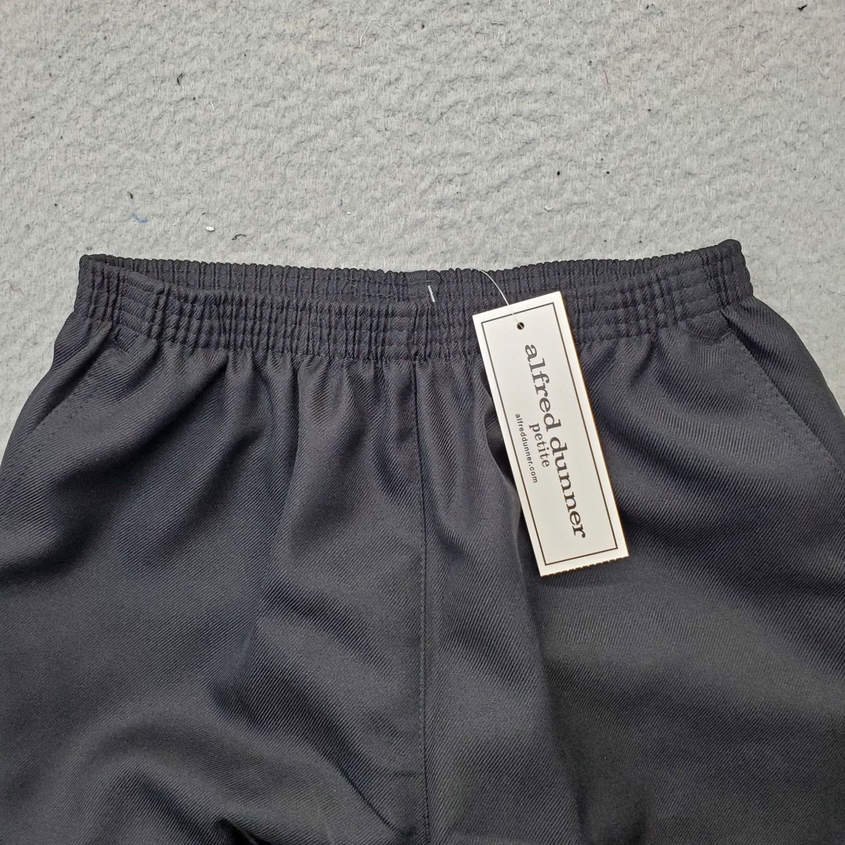 Vintage Alfred Dunner Pants Womens 10P Black Comfort Elastic Waist Ankle Button Pull Size 32" / US 10 / IT 46 - 7 Thumbnail