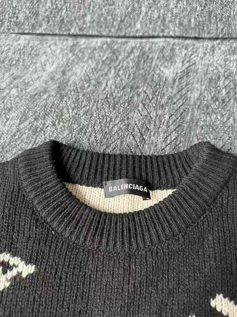 Balenciaga Balenciaga Black and white bullet screen sweater Size US S / EU 44-46 / 1 - 3 Thumbnail
