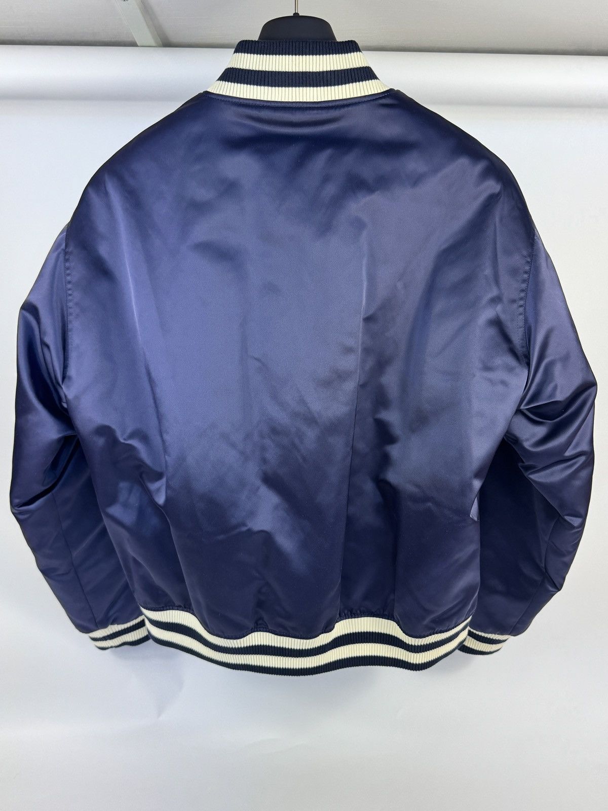 Louis Vuitton LV LOVERS CRYSTAL DETAILED BOMBER JACKET Size US L / EU 52-54 / 3 - 2 Thumbnail