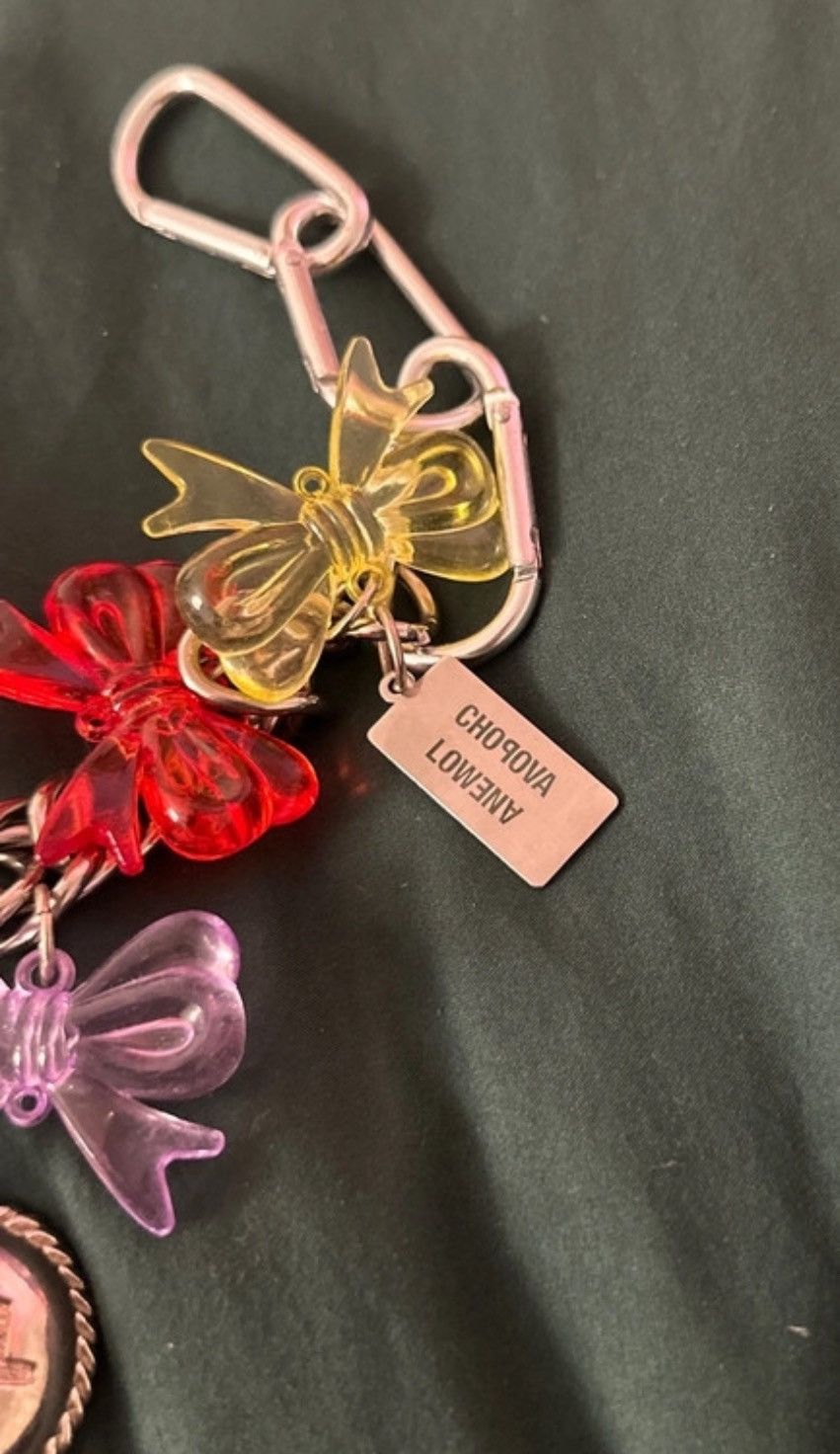 Chopova Lowena Multicoloured carabiner bow right charm necklace Size ONE SIZE - 4 Thumbnail