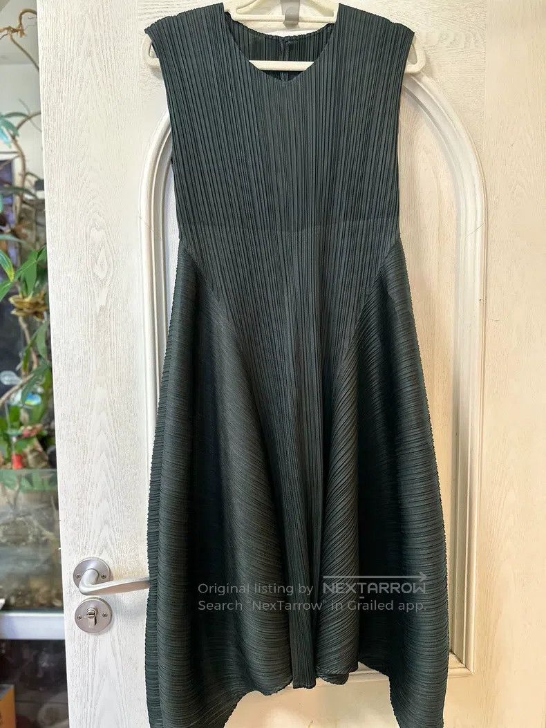 Issey Miyake Issey Miyake Dark Green Ruched Dress Size L / US 10 / IT 46 - 1 Thumbnail