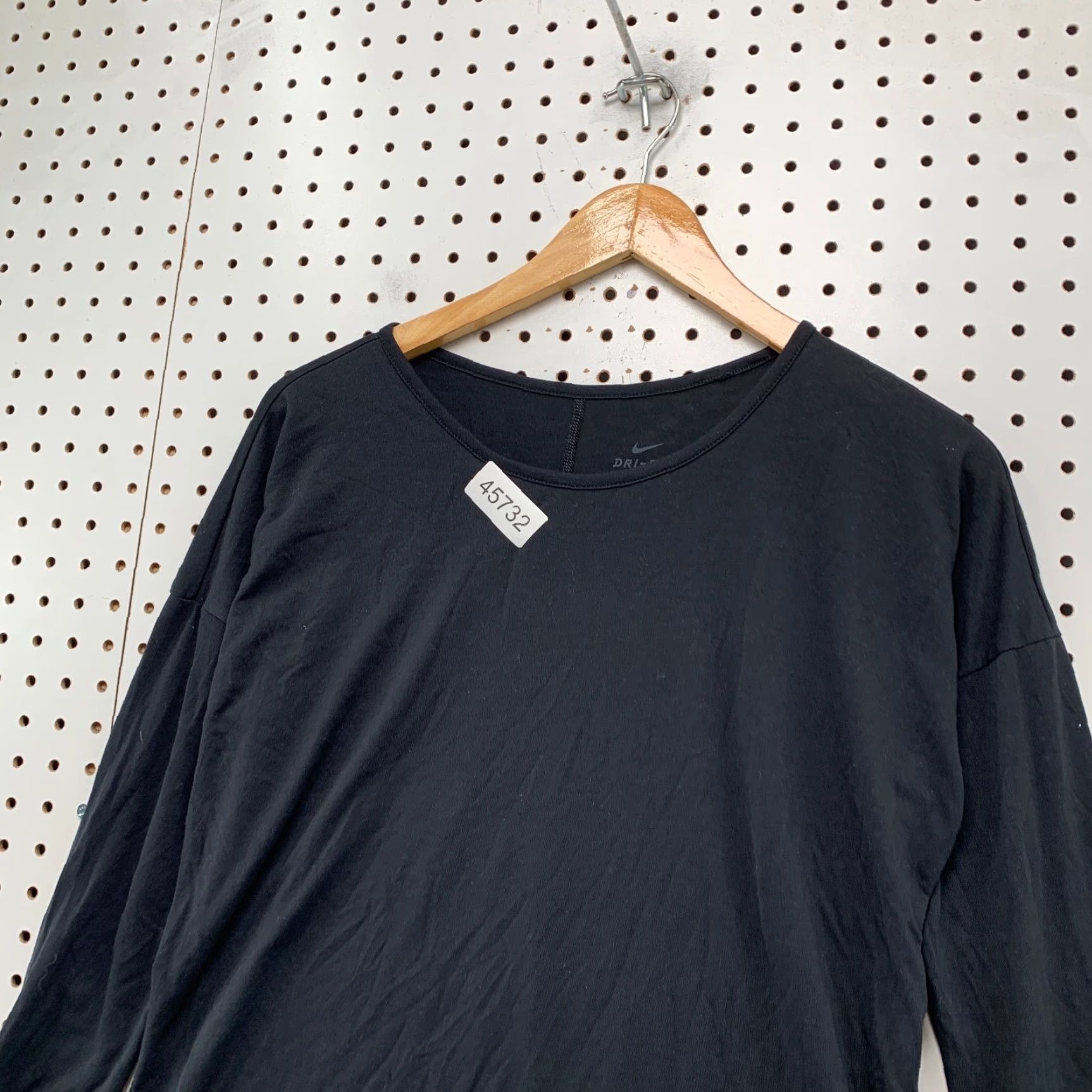 Nike Nike Active Shirt Womens Small Black Dri-Fit Long Sleeve Run Workout Size S / US 4 / IT 40 - 4 Thumbnail