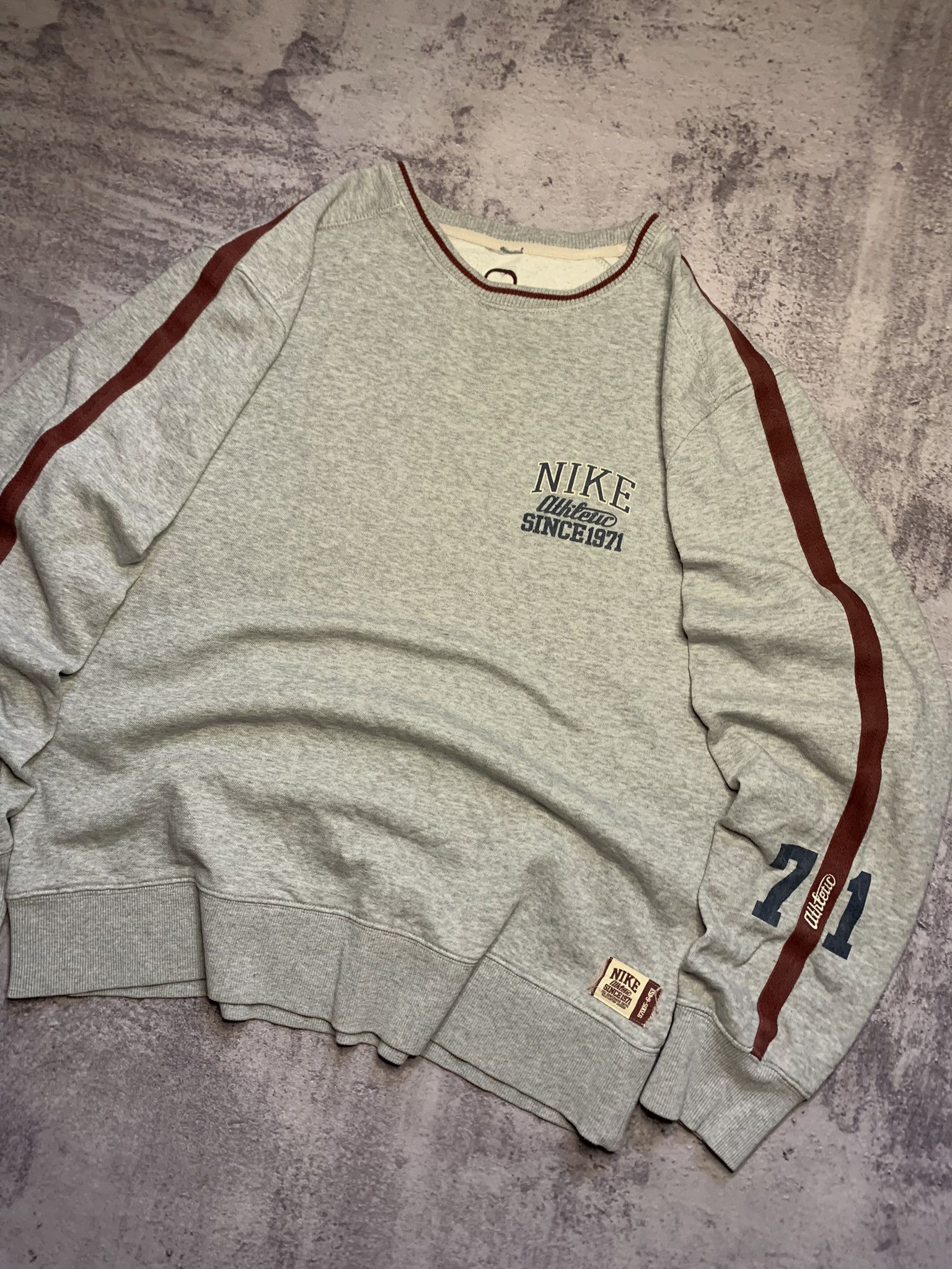 Nike Vintage Nike Sweatshirt Size US L / EU 52-54 / 3 - 4 Thumbnail