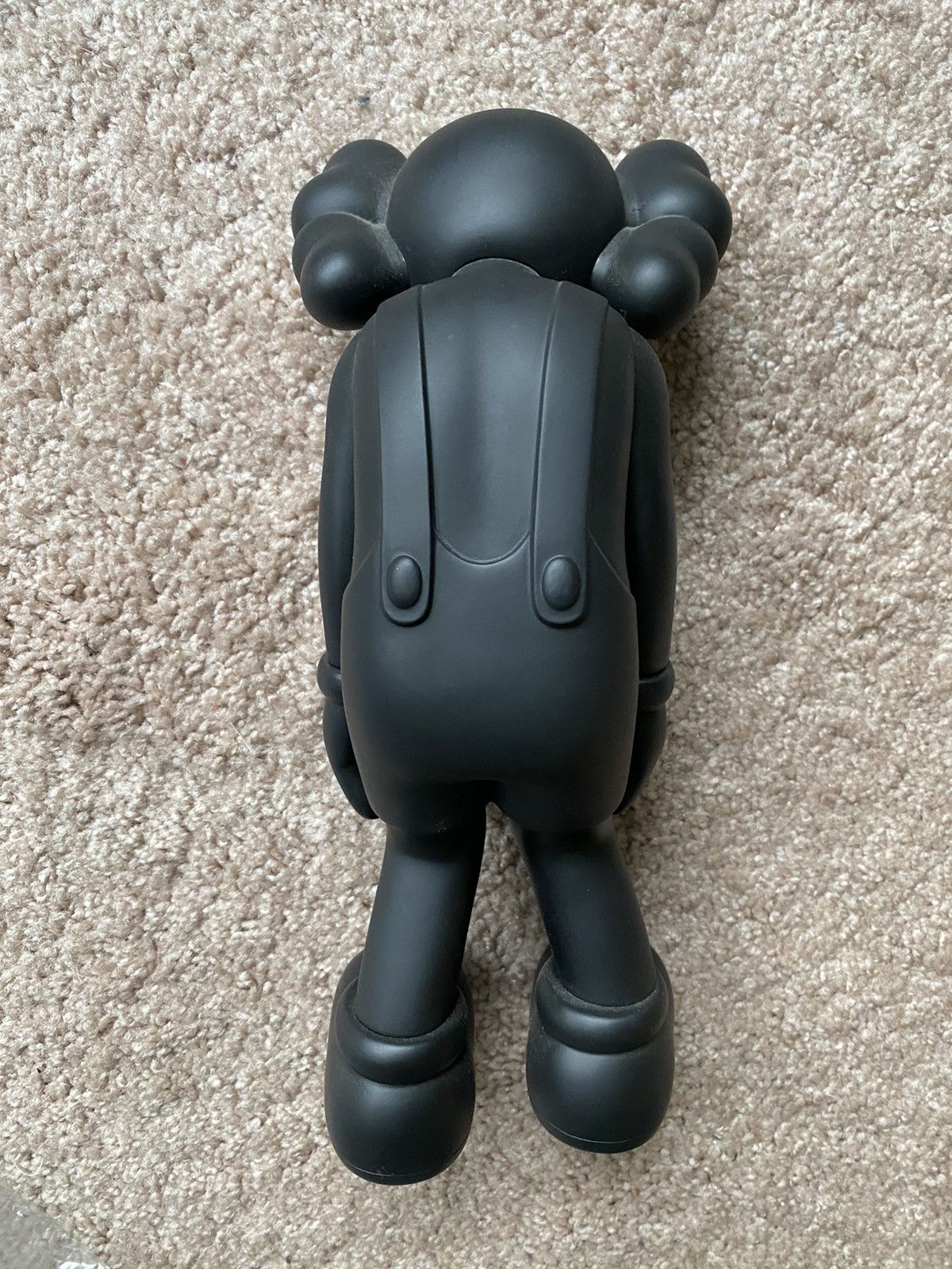 Kaws small lie companion black 2017 authentic flayed