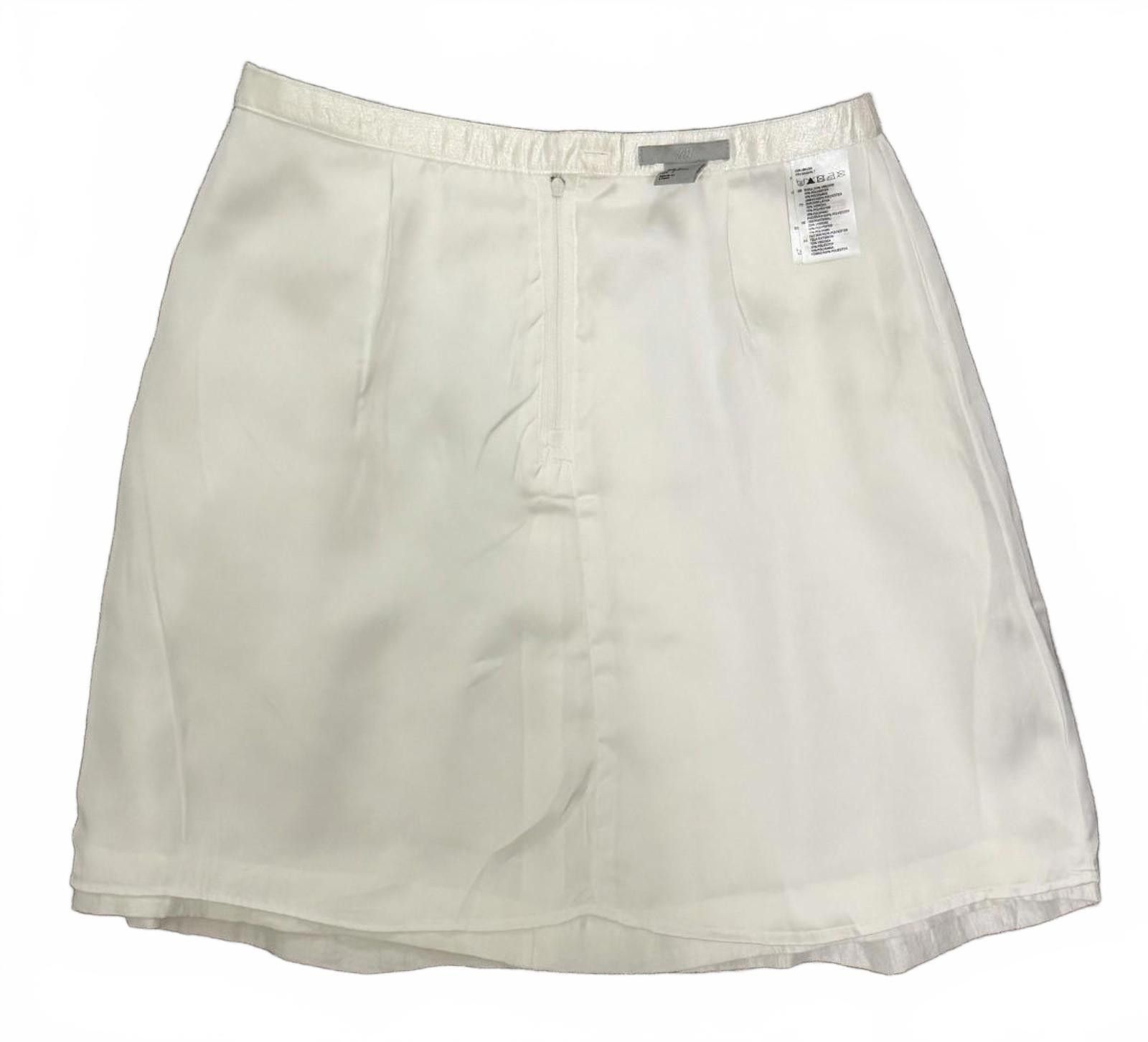 H&M H&M A-line Mini Skirt in Cream (US 6) Size 28" / US 6 / IT 42 - 2 Thumbnail