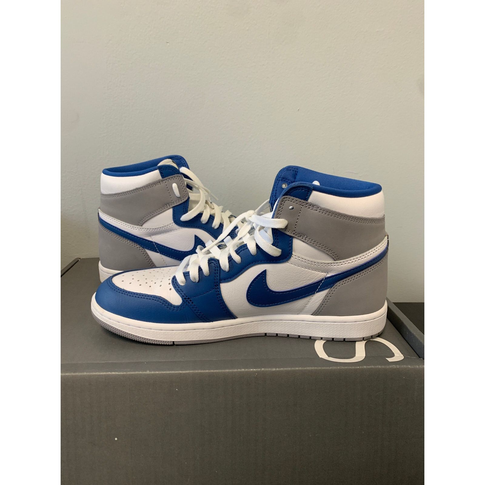 Nike Nike Air Jordan 1 Retro High OG True Blue Size 11 Used Size US 11 / EU 44 - 5 Thumbnail