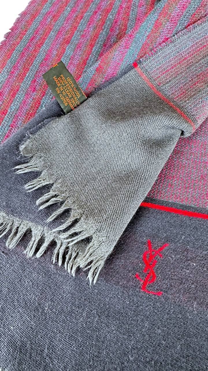 Yves Saint Laurent Yves Saint Lauren Scarf / Muffler Size ONE SIZE - 8 Thumbnail