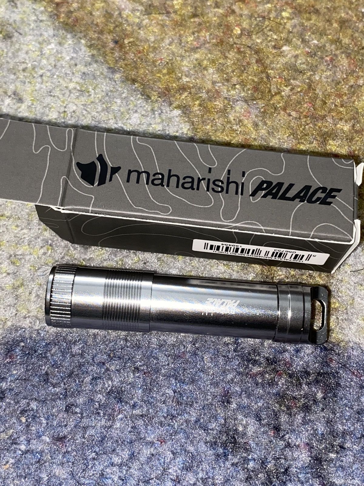 Maharishi × Palace Palace x Maharishi Micro Flashlight Size ONE SIZE - 4 Thumbnail