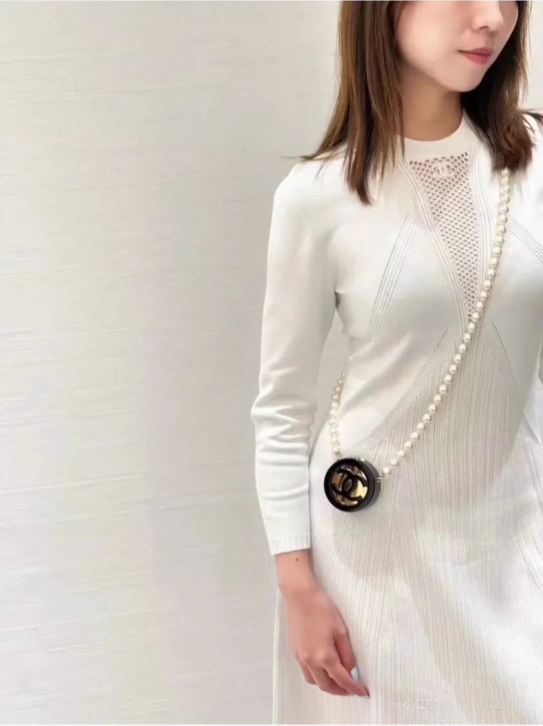 Chanel Chanel 24B knitted hollow dress 2504-Nextarrow Size XS / US 0-2 / IT 36-38 - 9 Thumbnail