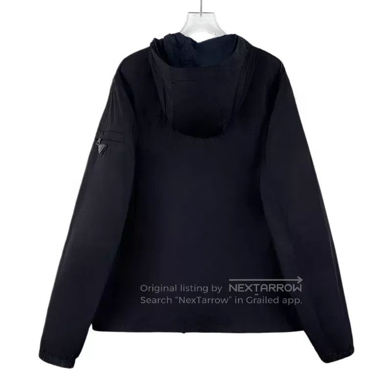 Prada Prada Black triangle hooded zipper long-sleeved jacket Size US L / EU 52-54 / 3 - 2 Thumbnail