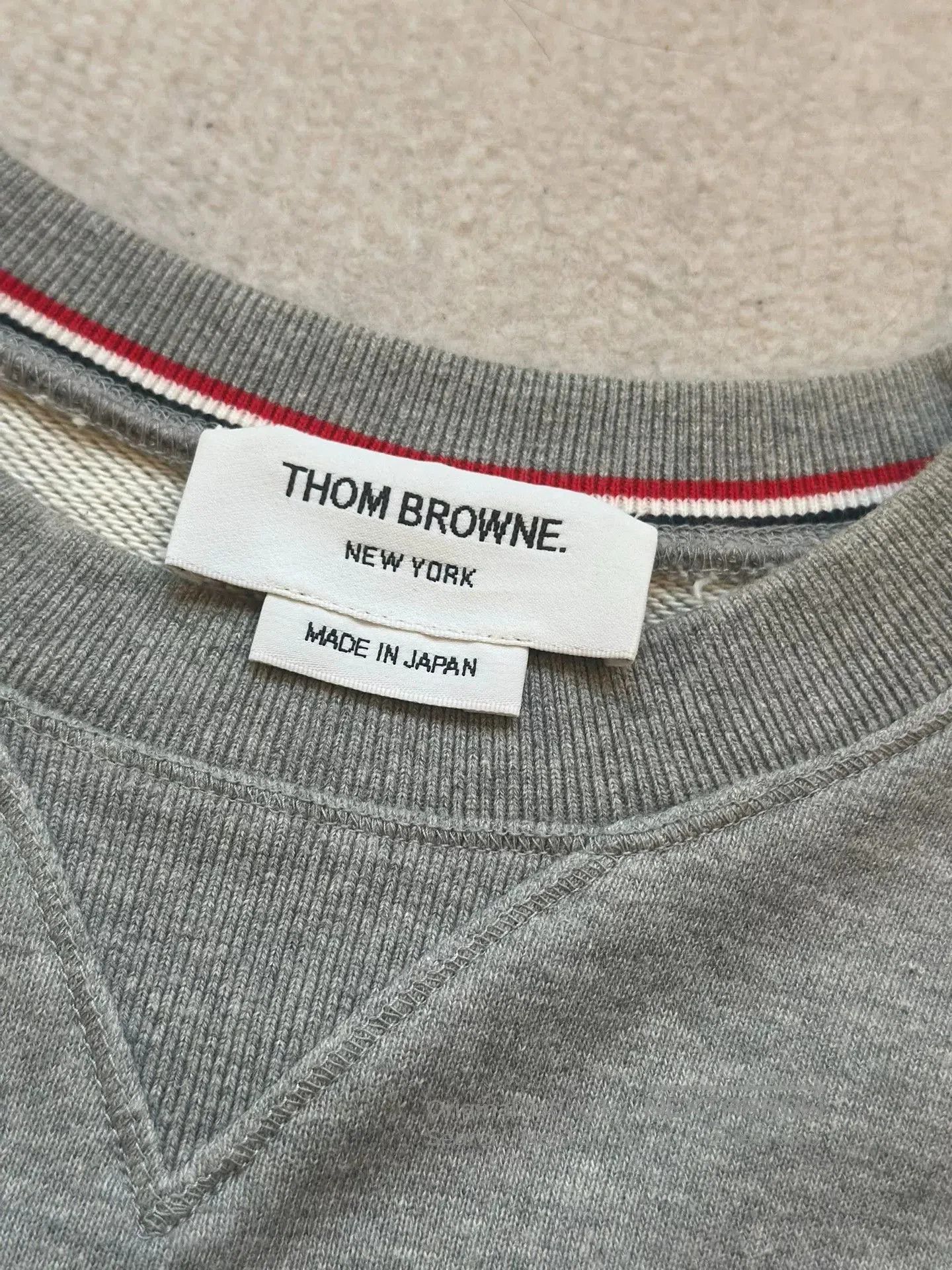 Thom Browne Thom Browne Gray Four-Stripe Sweatshirt. Size US M / EU 48-50 / 2 - 3 Thumbnail