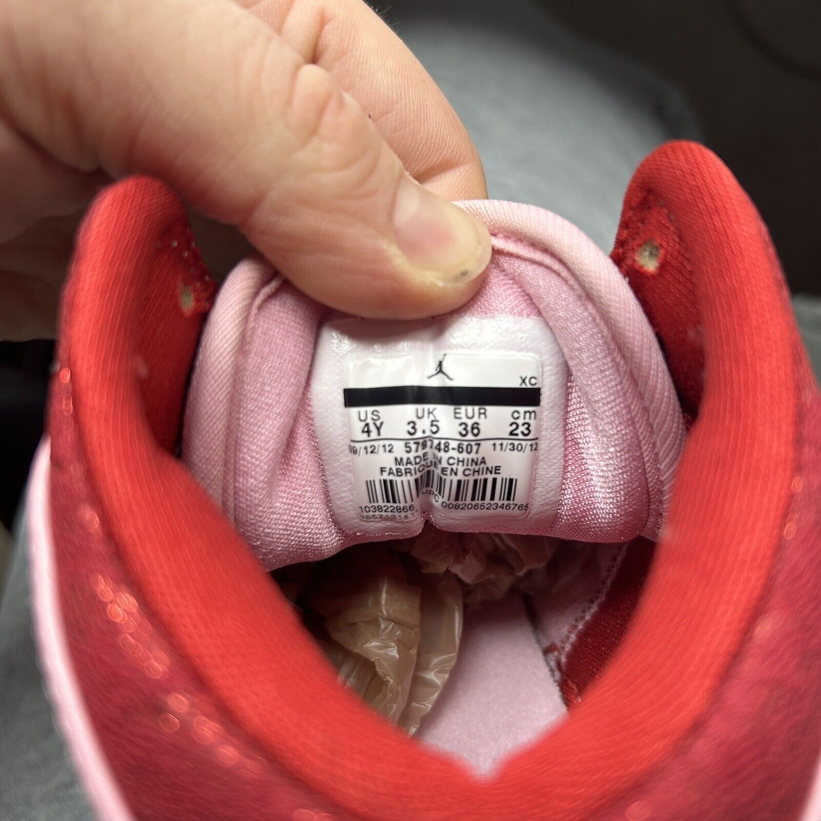 Jordan Brand Nike Air Jordan 1 Mid Premium “Valentine's Day” 2023 Size US 5.5 / IT 35.5 - 8 Thumbnail