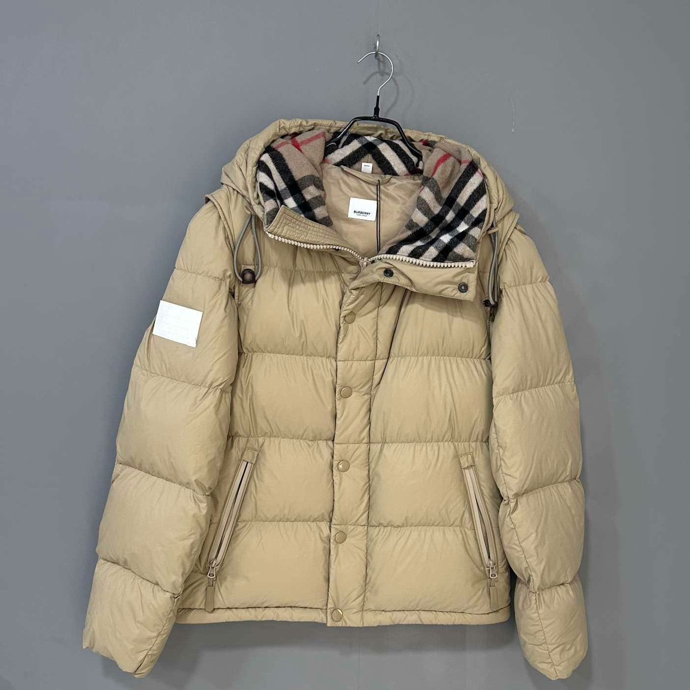 Burberry Burberry Down Plaid Beige Heavy Coat m Men Size US M / EU 48-50 / 2 - 1 Thumbnail
