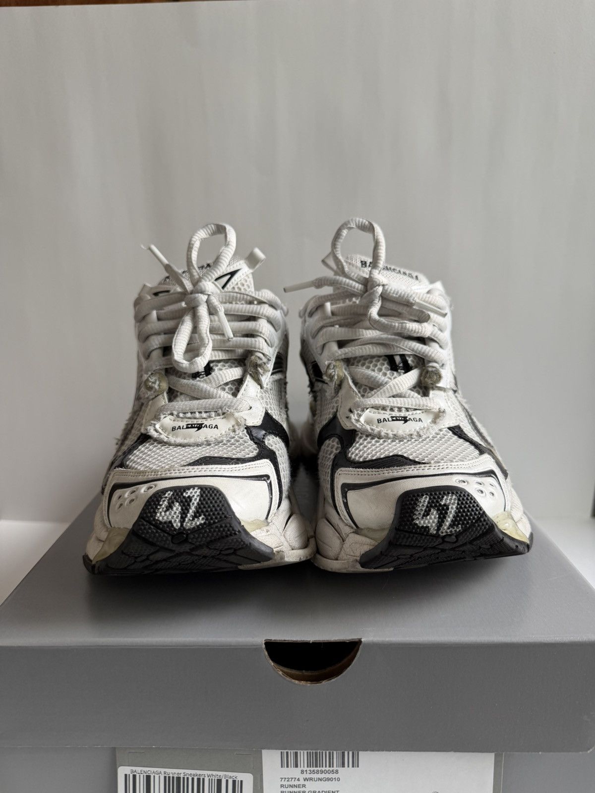 Balenciaga Balenciaga Runner Gradient Sneakers Size US 9 / EU 42 - 1 Thumbnail