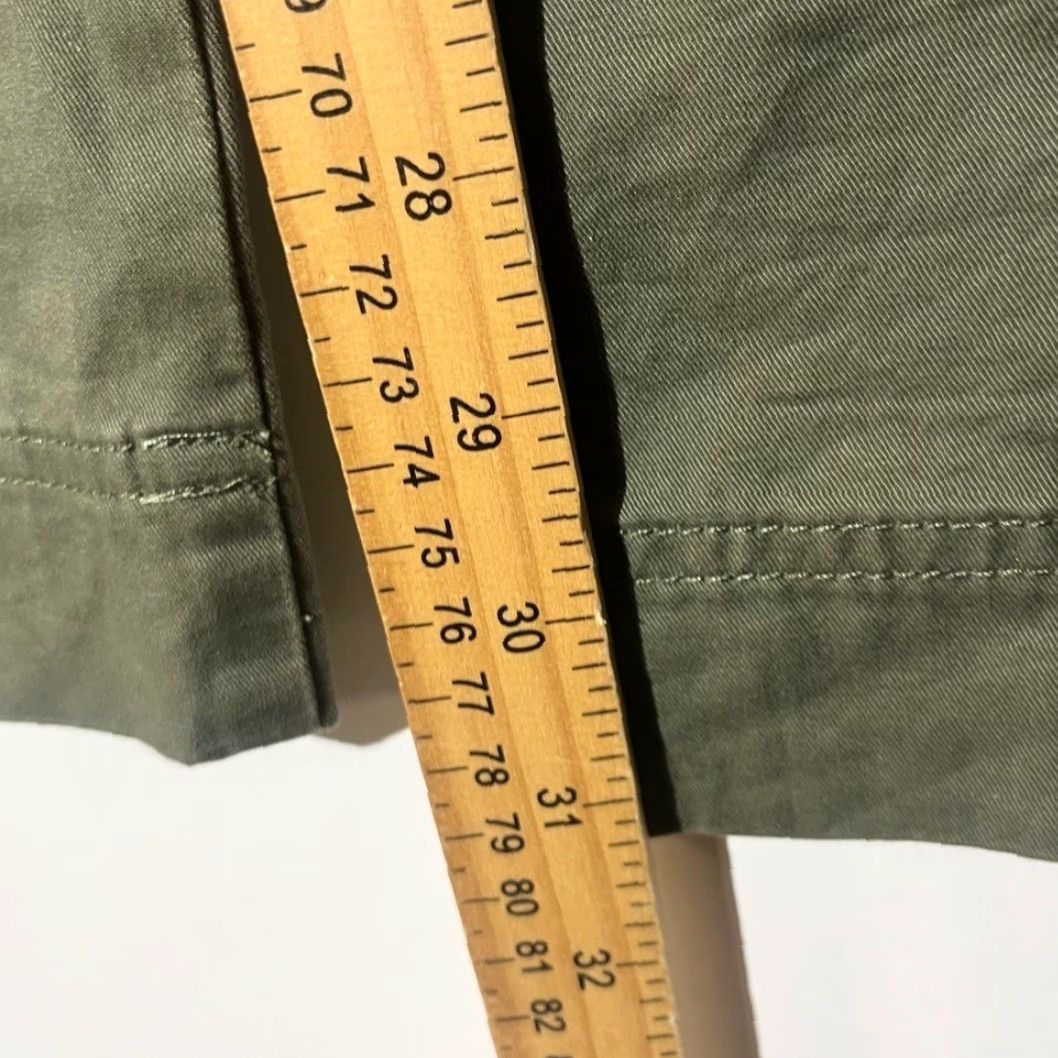 Abercrombie & Fitch Abercrombie & Fitch Curve Love Olive Green Straight Cargo Pants Women 25 Regular Green 25 Womens Cargo Pants Size 42" / US 20 - 6 Thumbnail