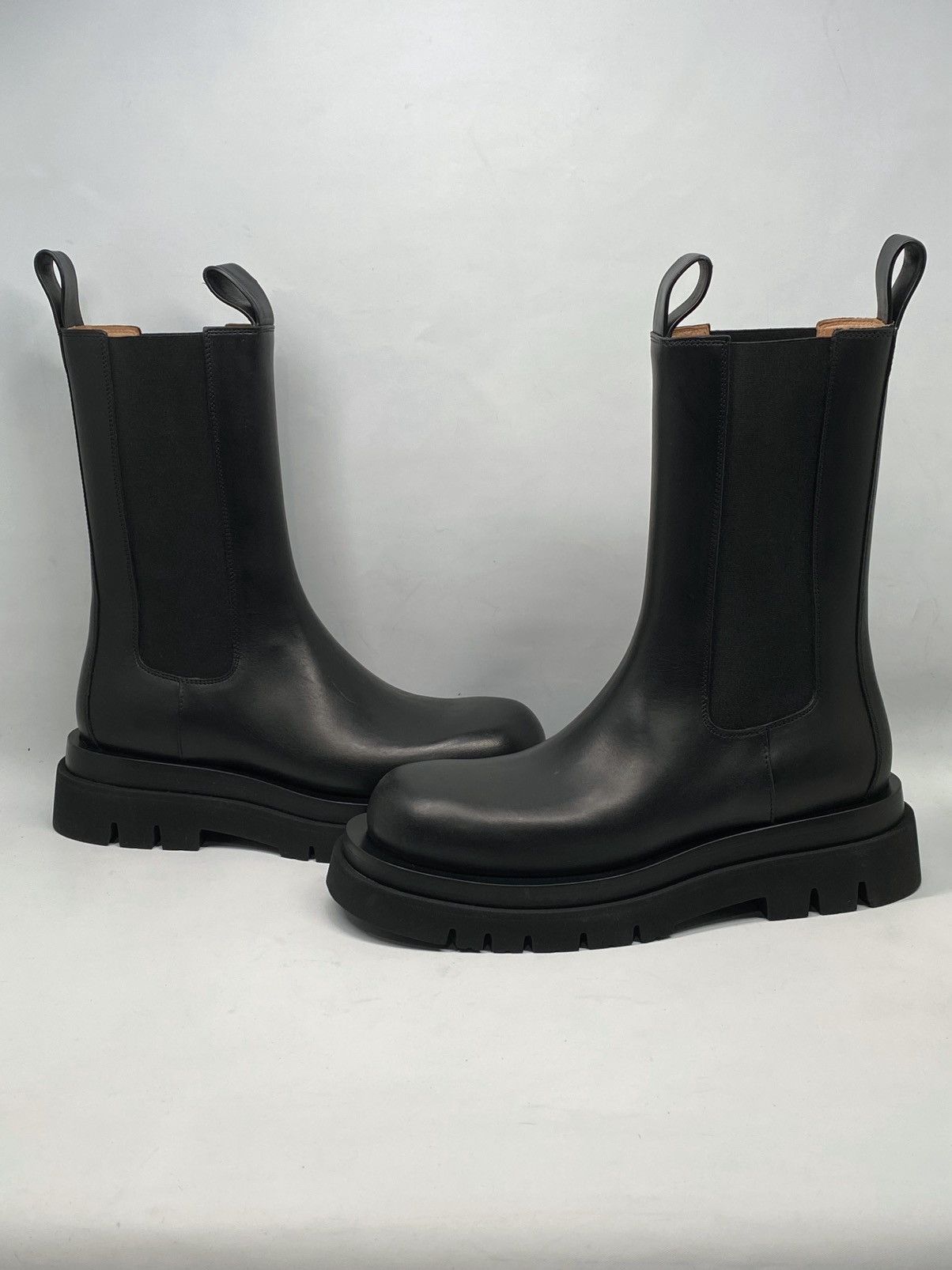 Bottega Veneta Bottega Veneta Lug Sole Leather Boots size 39.5 Size US 9.5 / IT 39.5 - 9 Thumbnail