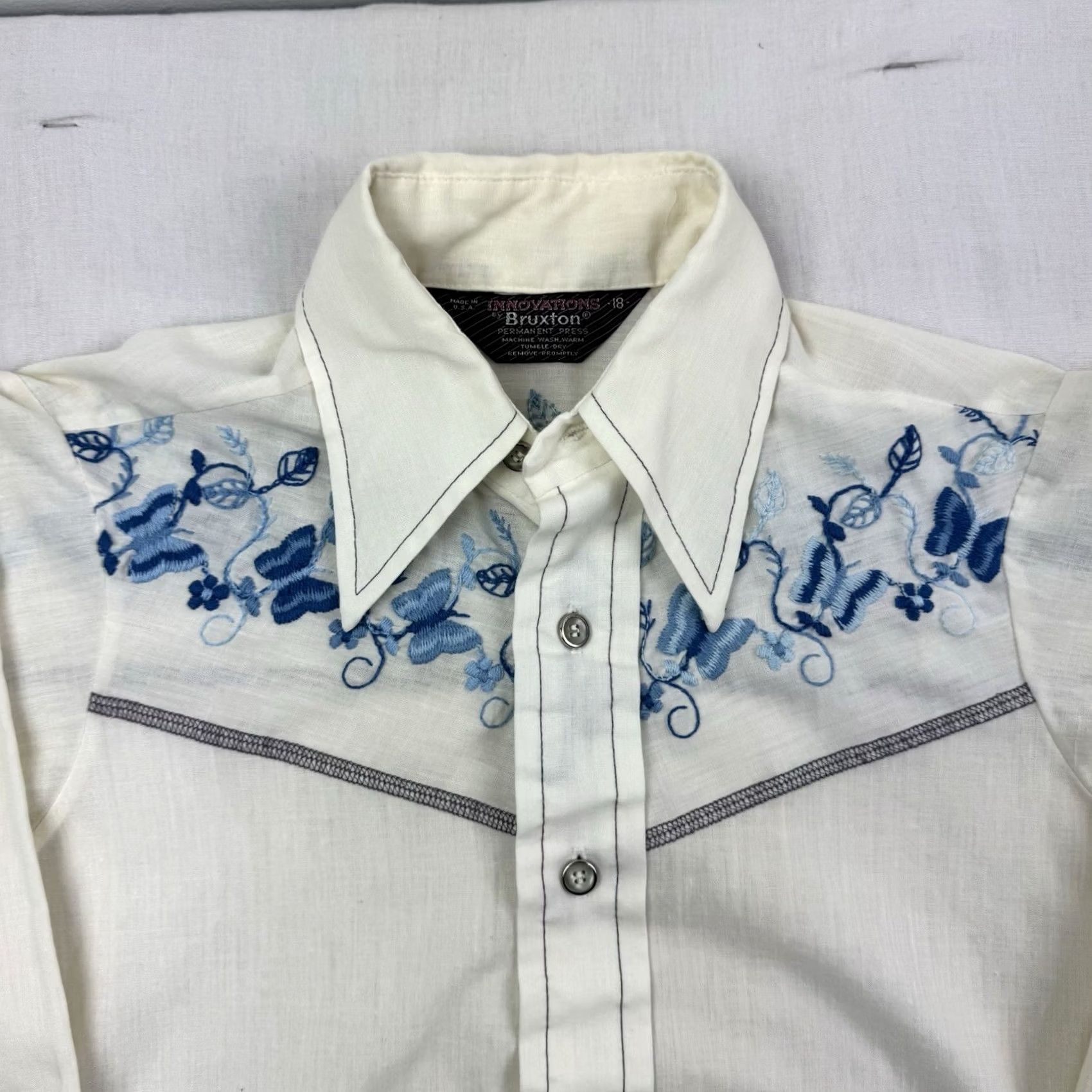 Vintage VINTAGE Bruxton Western Button-Up Shirt Adult Small White Flowers Butterflys 70s Mens Size US S / EU 44-46 / 1 - 4 Thumbnail