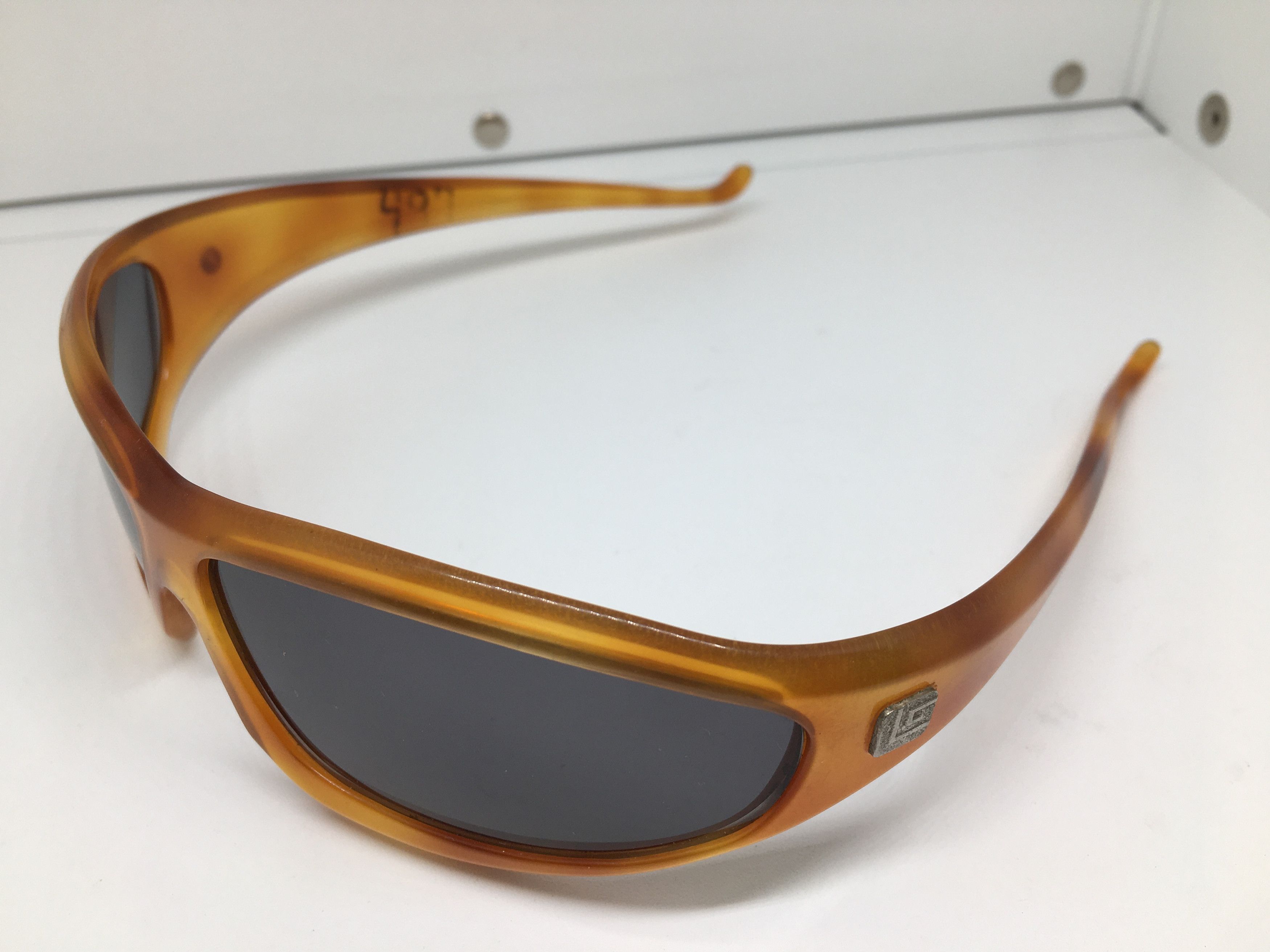 Guy Laroche Vintage Guy Laroche Honey Amber Tortoise Sunglasses Wrapped Size ONE SIZE - 3 Thumbnail