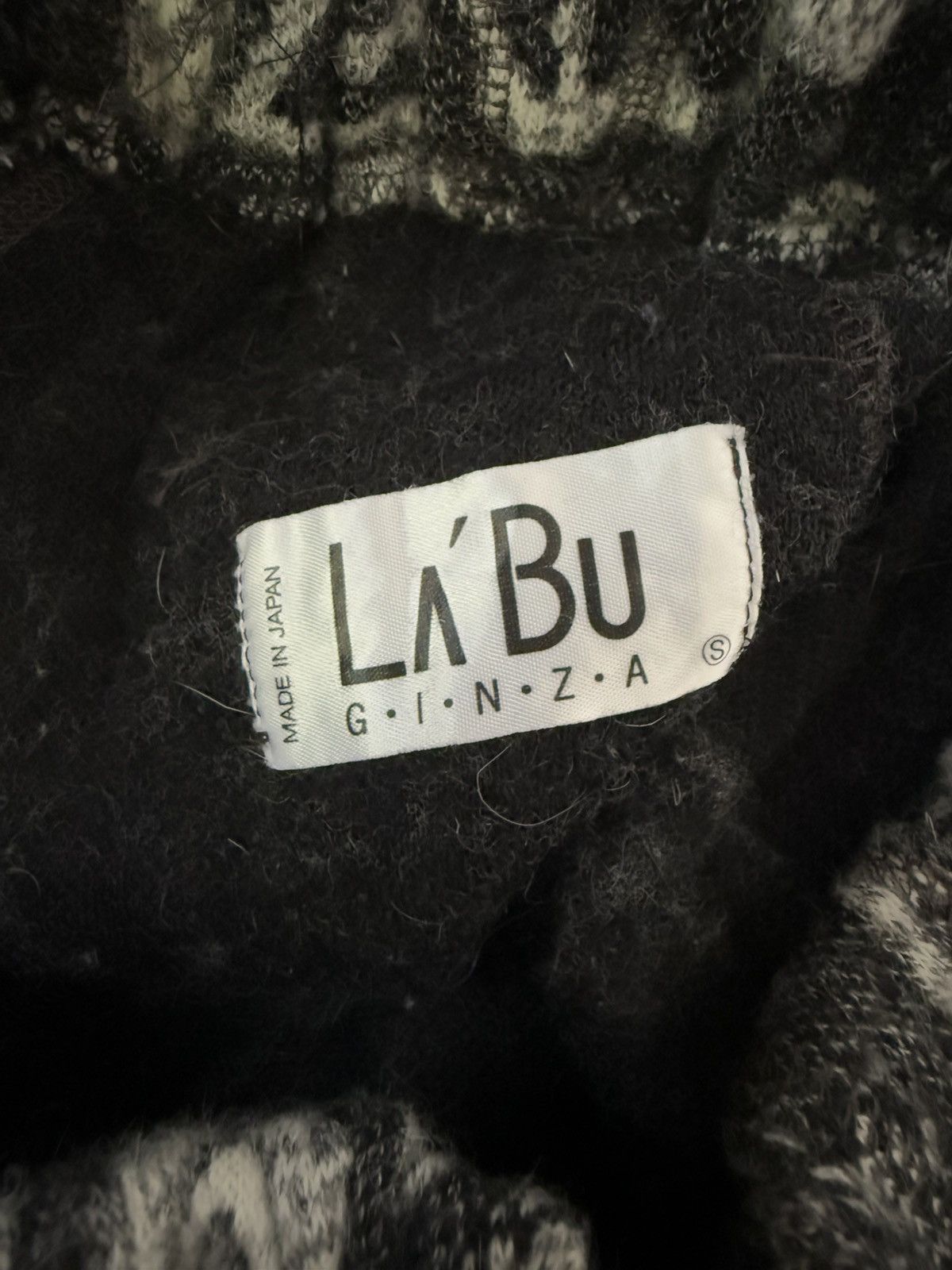 Japanese Brand LA’ BU GINZA WOOL SHORT PANTS Size US 26 / EU 42 - 8 Thumbnail
