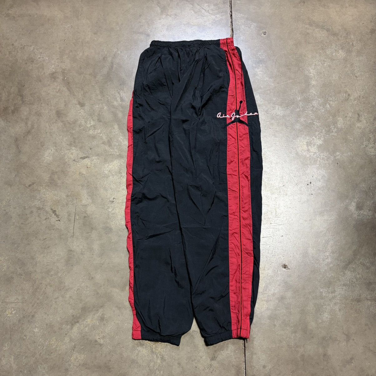 Jordan Brand Vintage 80s Jordan Jumpan Track Pants Sweatpants Jogger 1985 Size US 29 - 1 Thumbnail