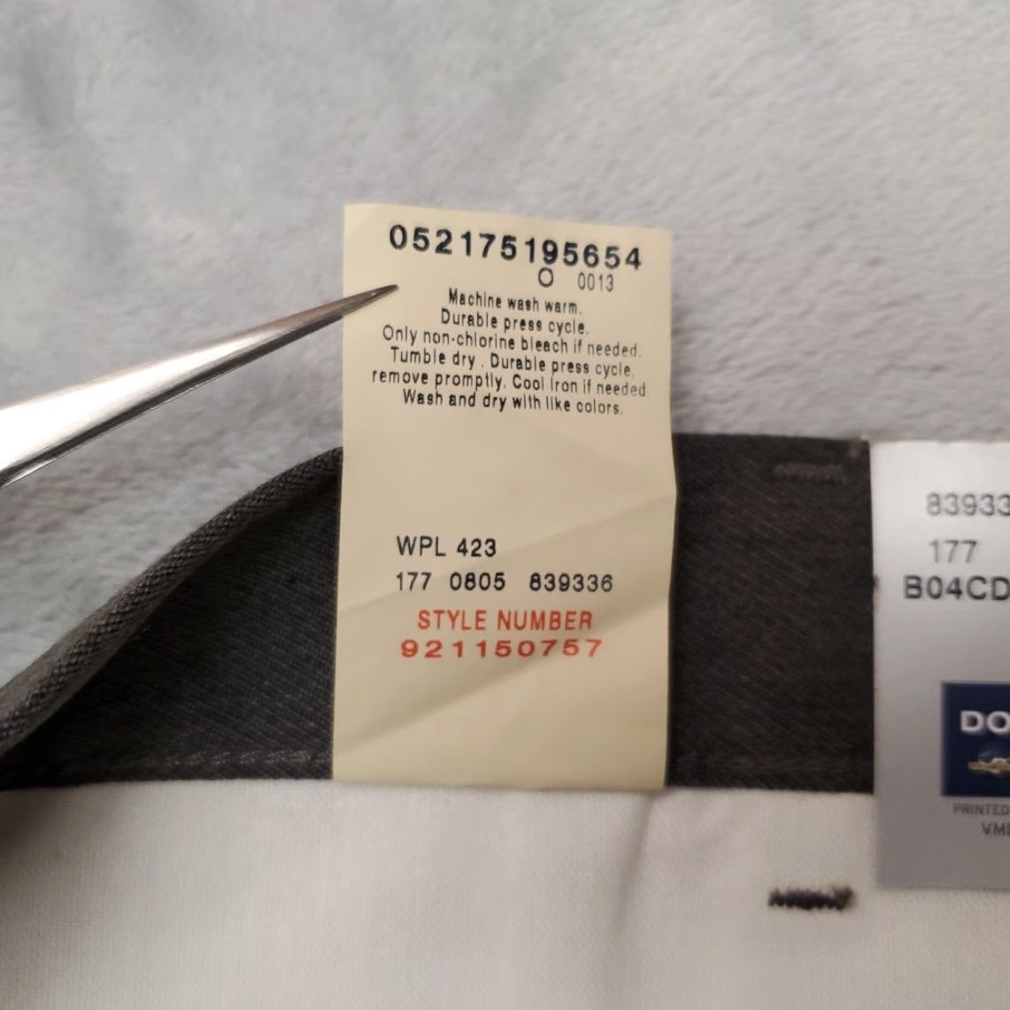 Dockers Dockers Pants Adult 36x32 Gray Dress Pleated Relaxed Cuffed Belt Loops Zip Straight Leg Solid Mens Size US 36 / EU 52 - 7 Thumbnail
