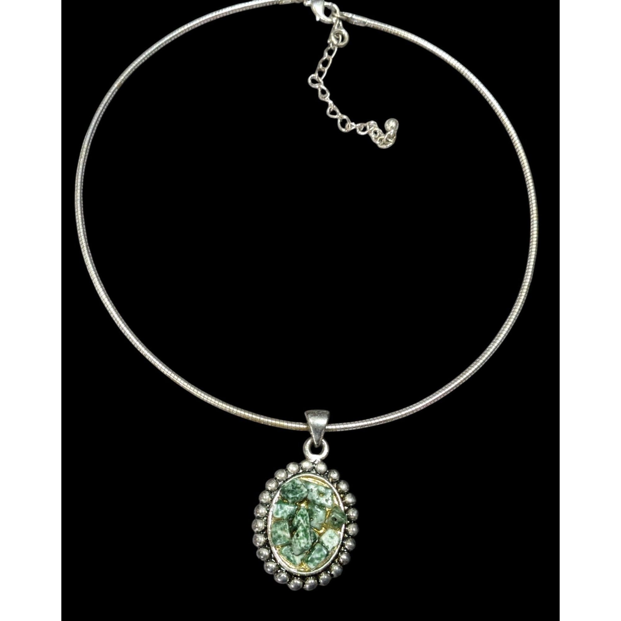 Other Green And White Stone Chip Pendant Necklace Size ONE SIZE - 1 Thumbnail