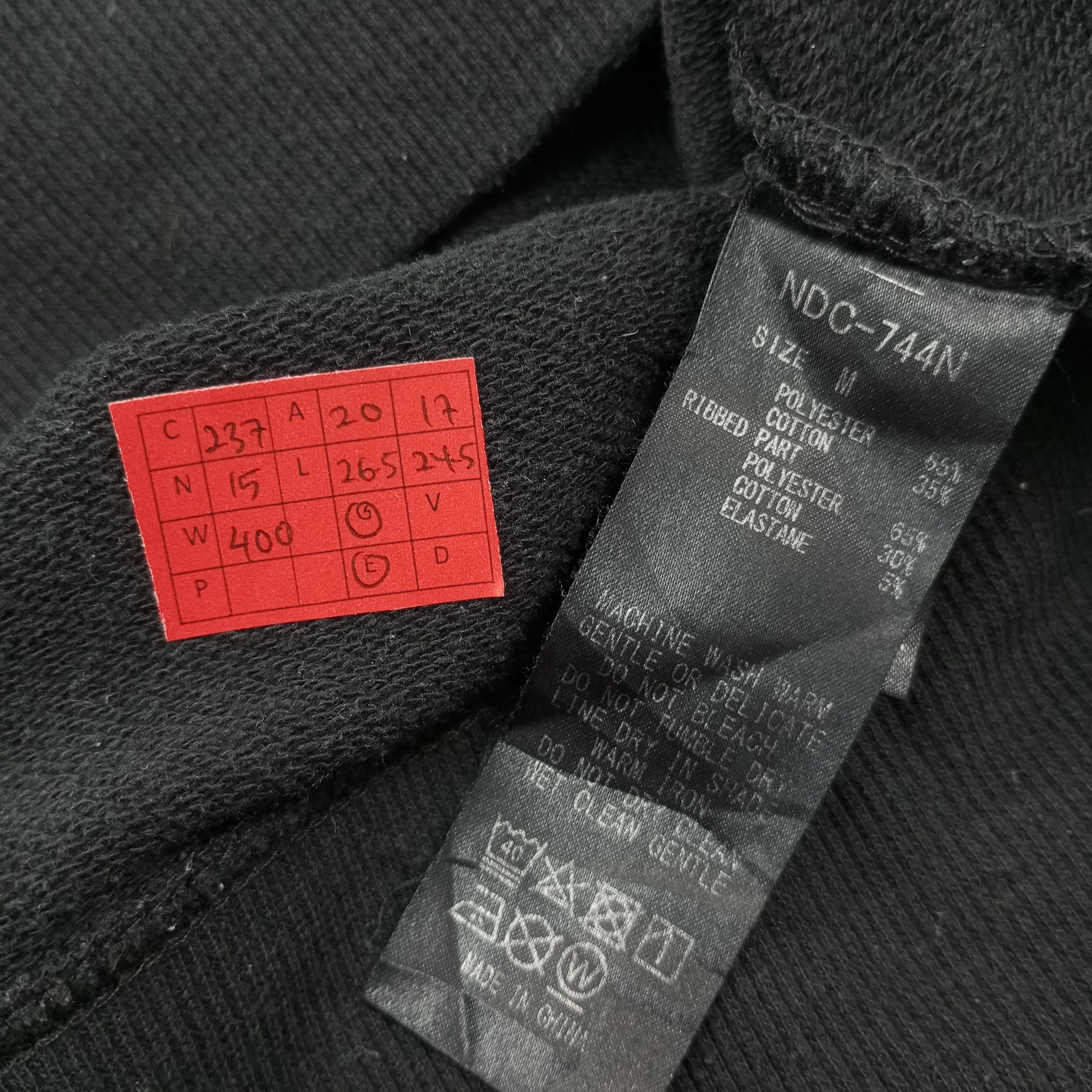 Number (N)ine Number Nine Japanese Brand Spellout Sweatshirt c237n15 Size US S / EU 44-46 / 1 - 7 Thumbnail
